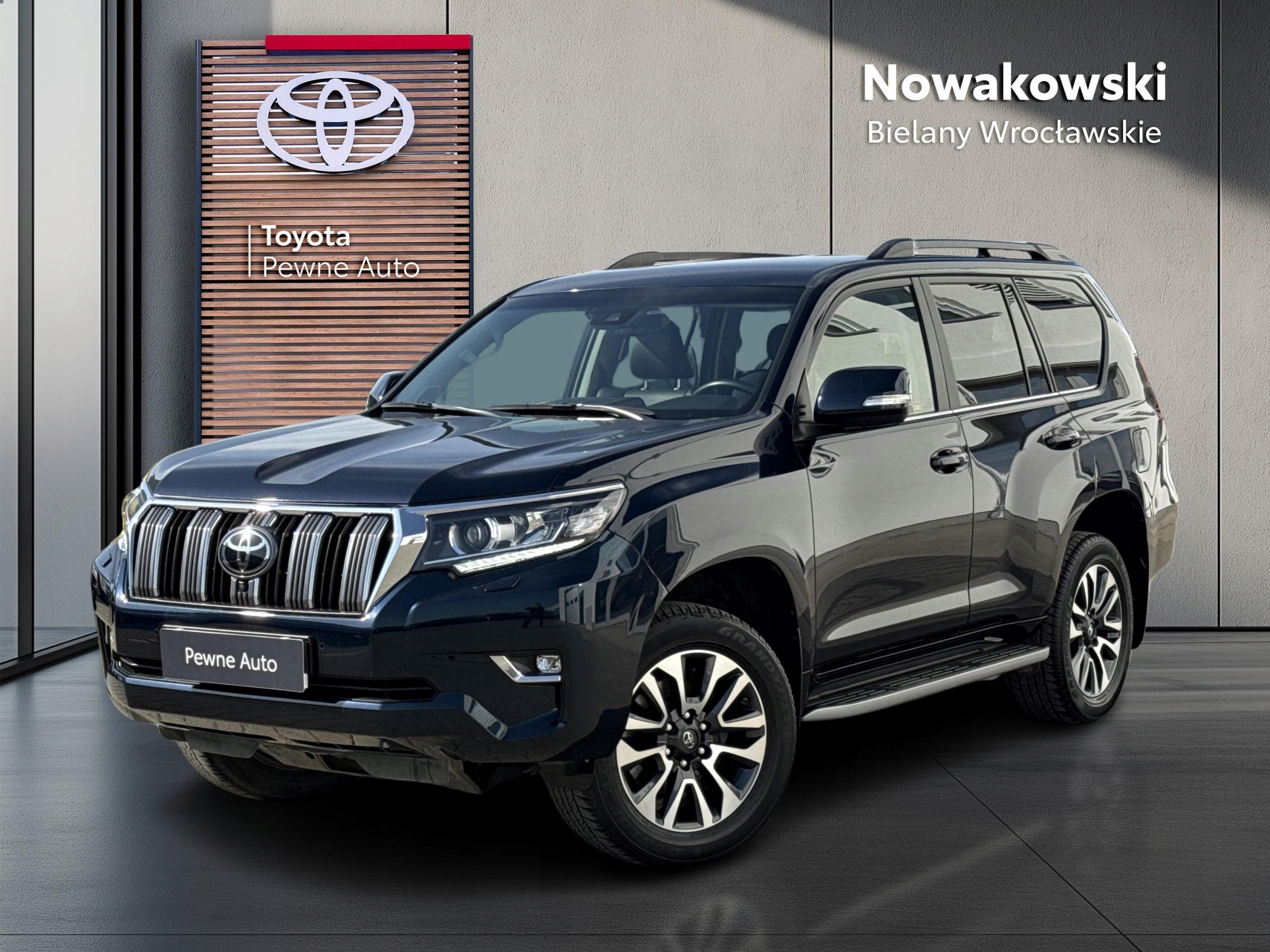 Toyota Land Cruiser LC 2.8 D-4D Invincible VII (20