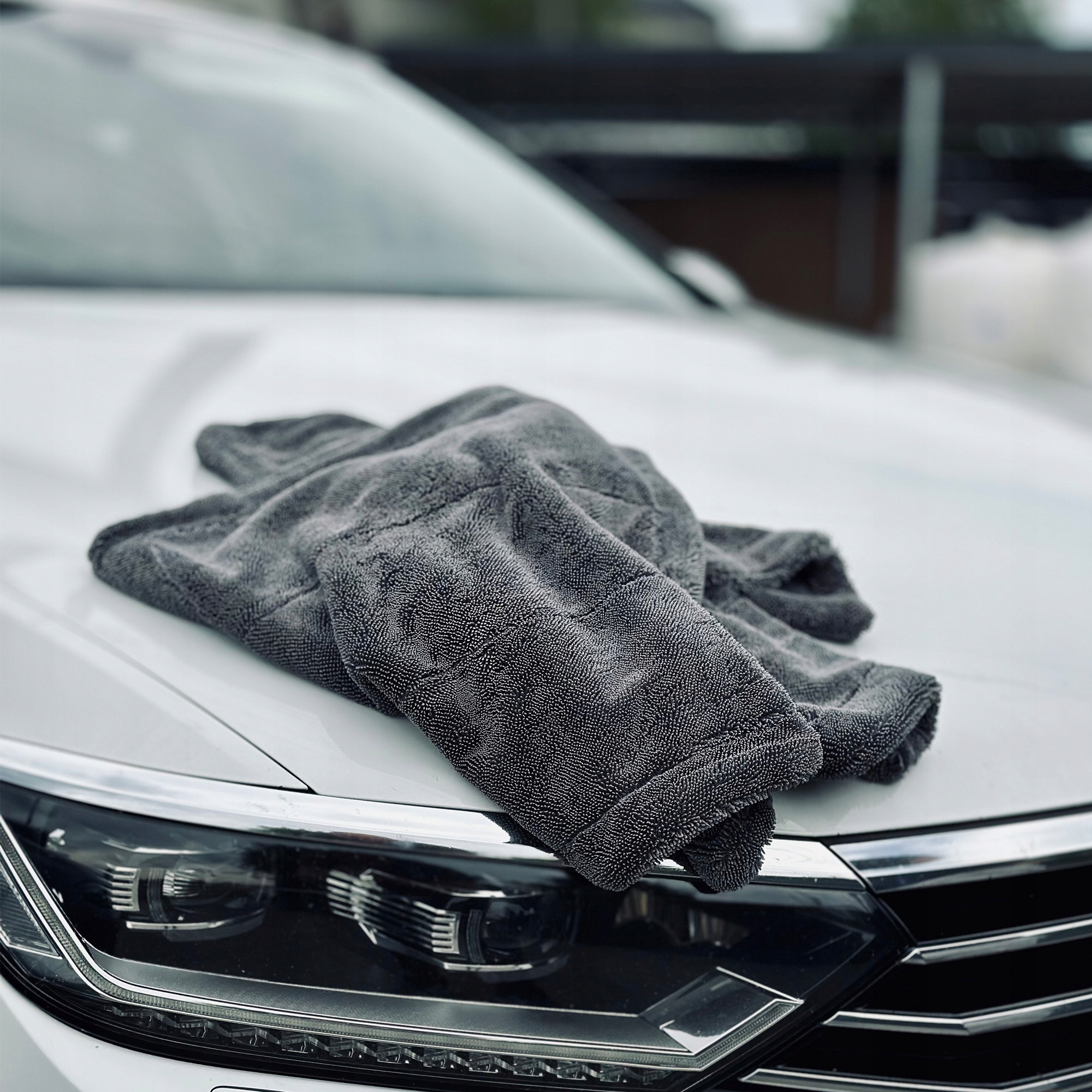 PUSZYSTY GRUBY RĘCZNIK Z MIKROFIBRY DO OSUSZANIA LAKIERU SAMOCHODU 1200GSM Producent Inny