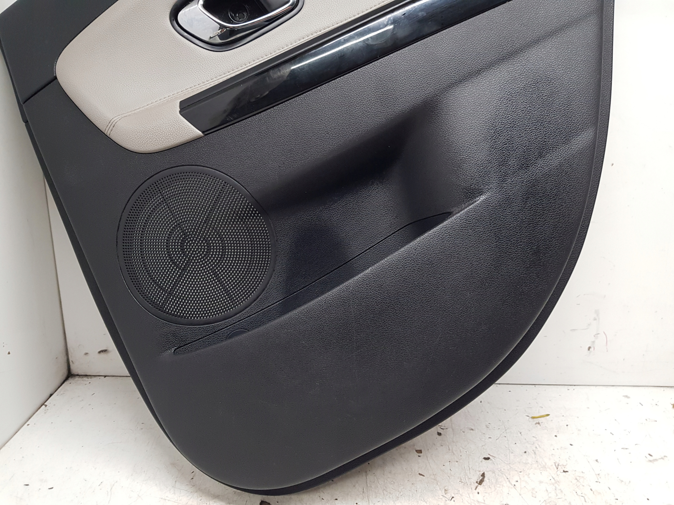 KIA CEED II HB side upholstery door right rear part 13R