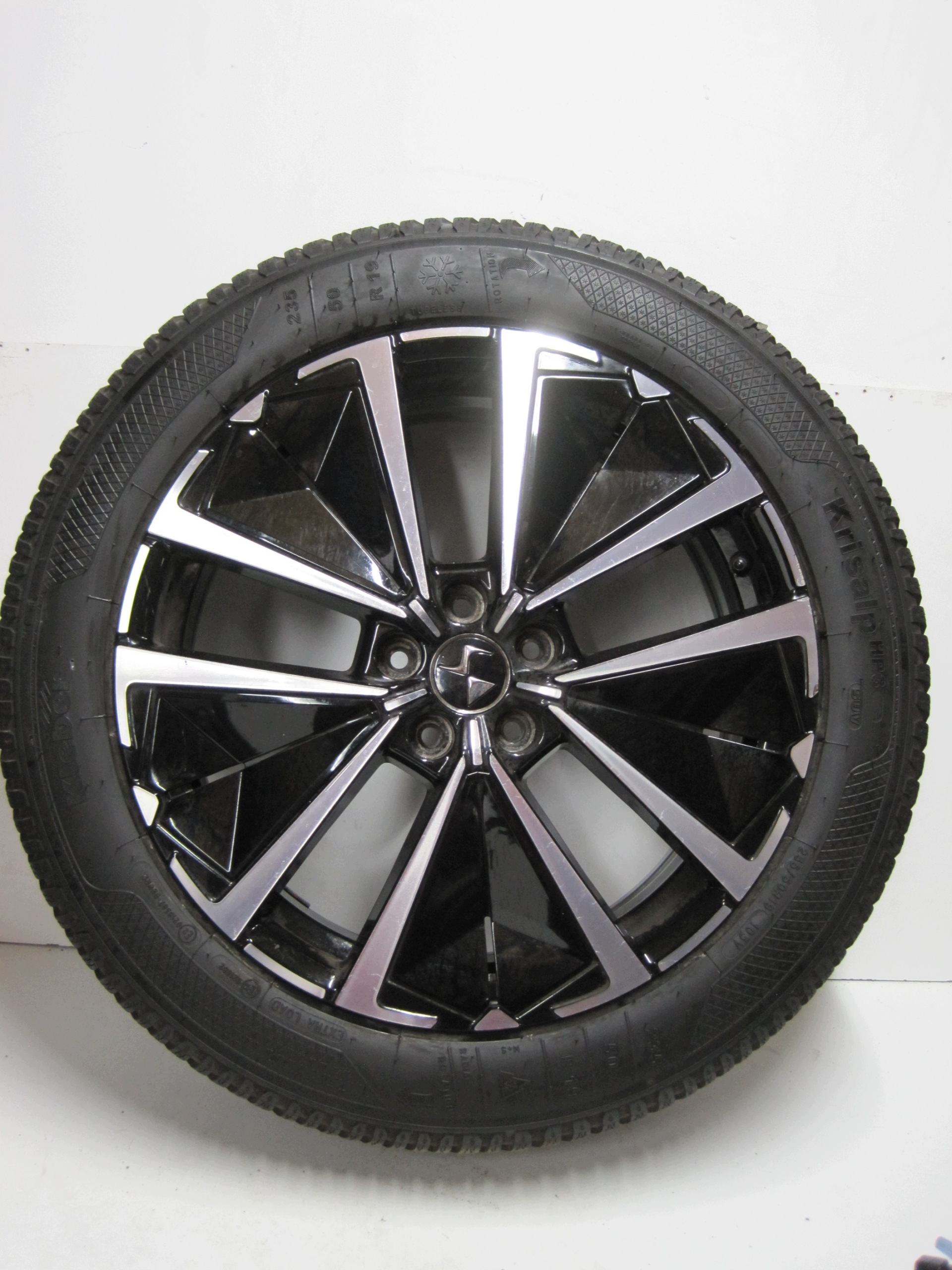 wheels discs tyres CITROEN DS7 R19 25R M+S
