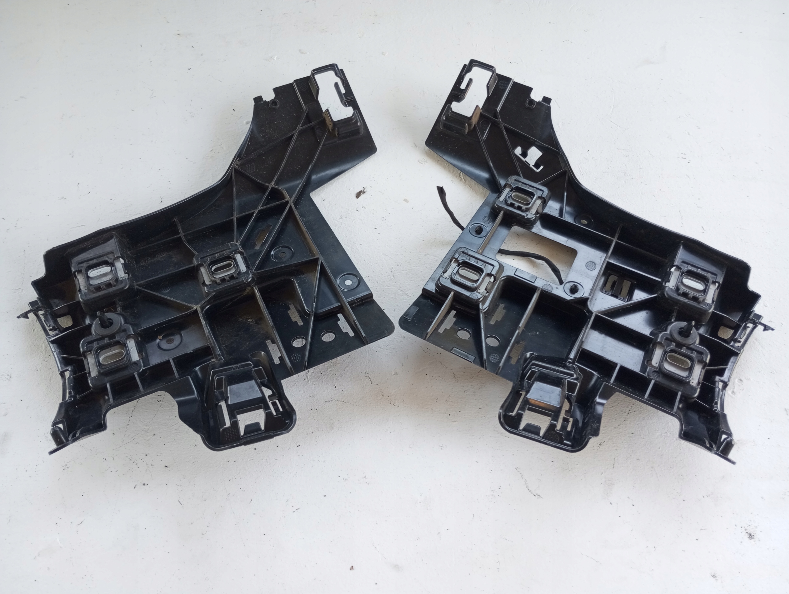 support rear rear part right MERCEDES GLC 254 A2548800100