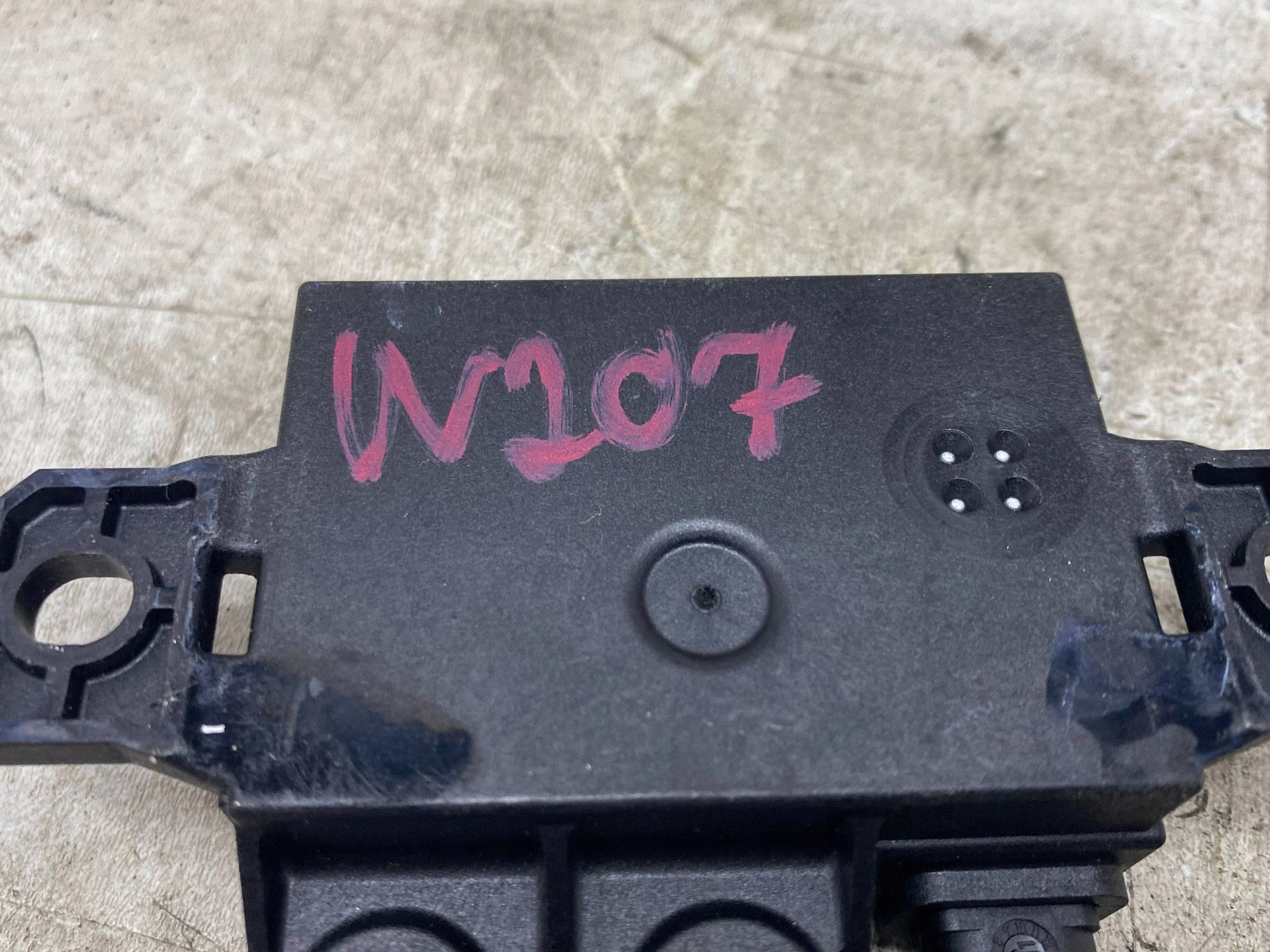 module relay LADOWANIA MERCEDES E-KLASA C207 W207 A0009822023