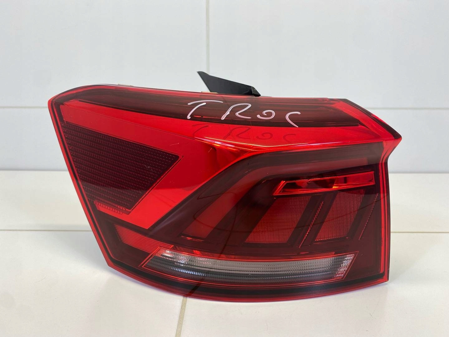 light rear left side Volkswagen T-Roc 2019 2GA945095A