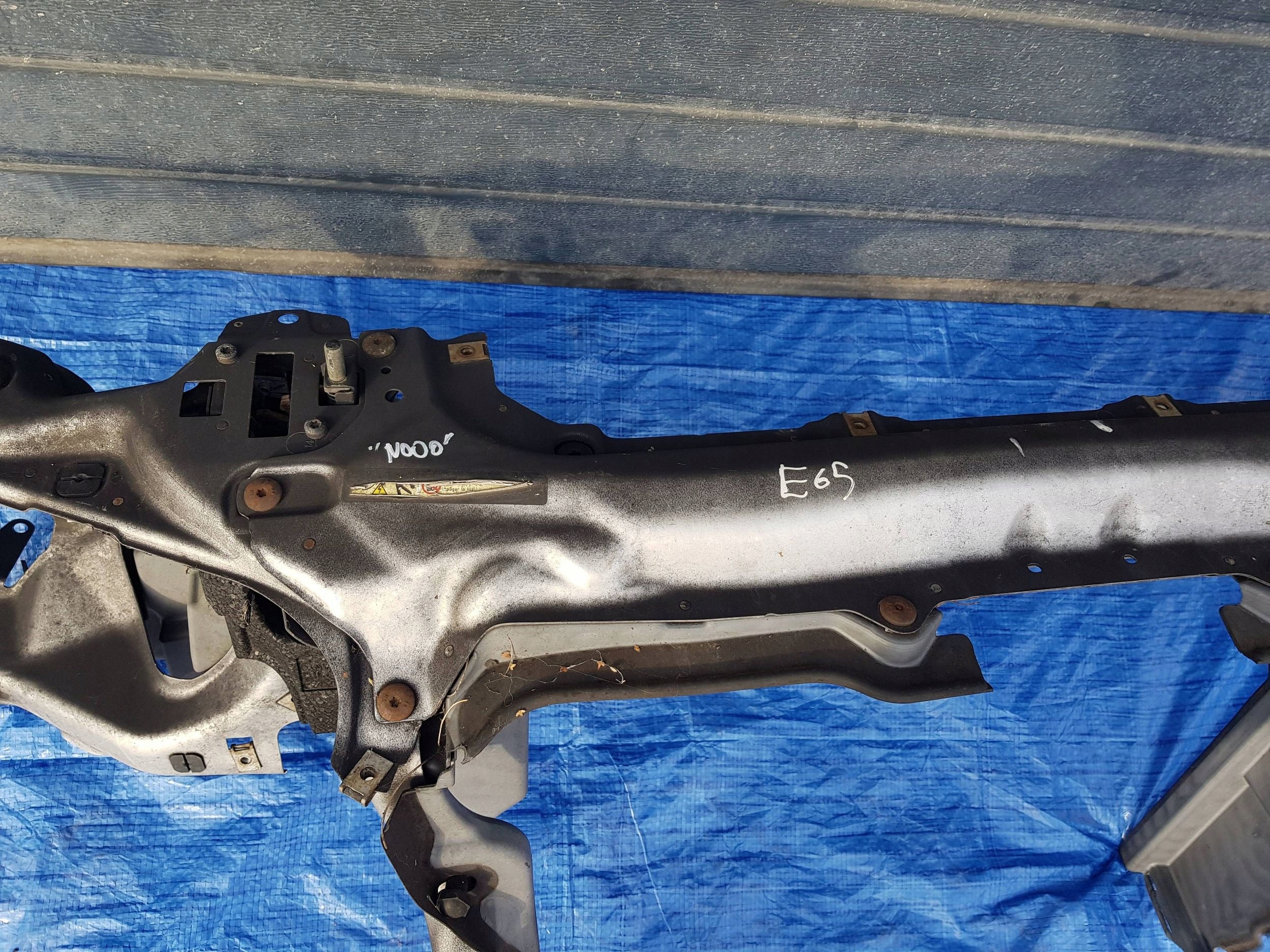 support panel for radiators front pillar iron BMW 7 E65 E66
