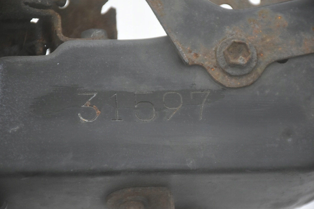 pillar iron * upper TOYOTA AVENSIS T27