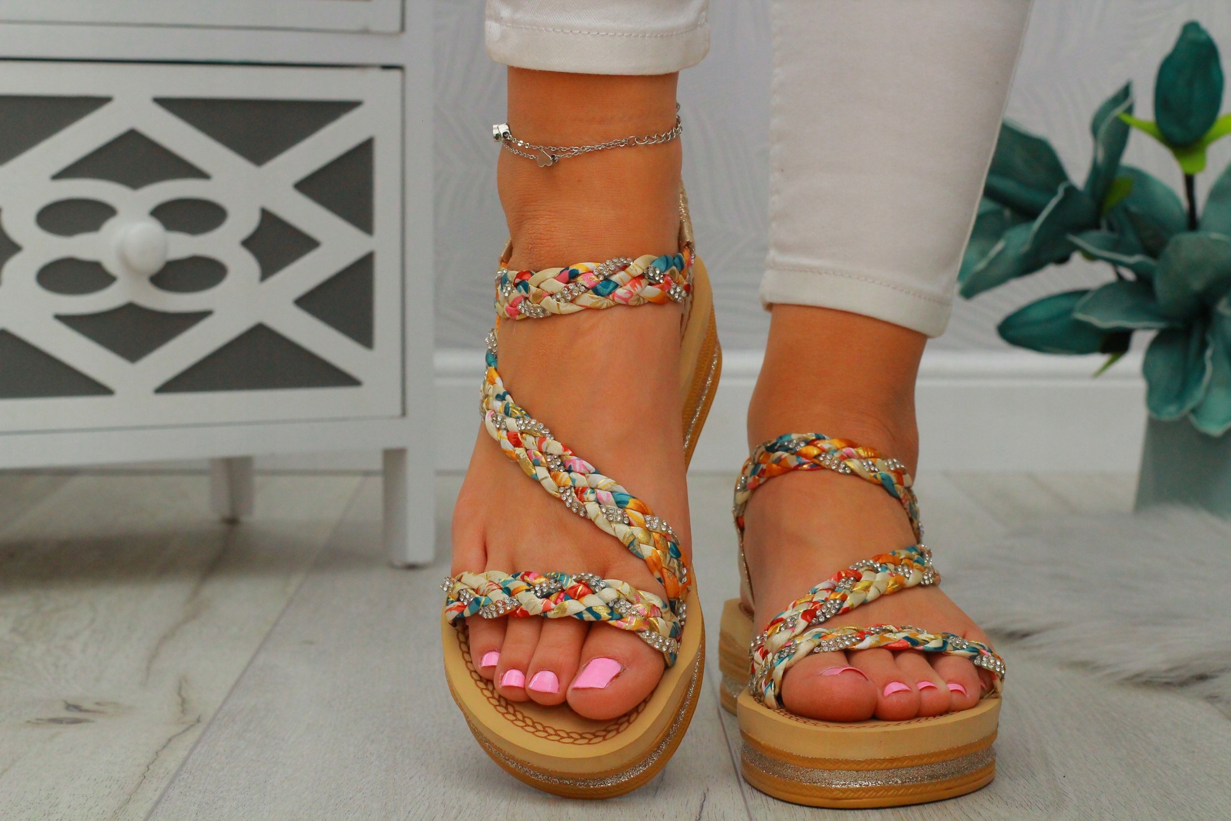 SANDAŁY DAMSKIE Z GUMECZKAMI ELEGANCKIE PLECIONE Kod producenta LS9513GOLD