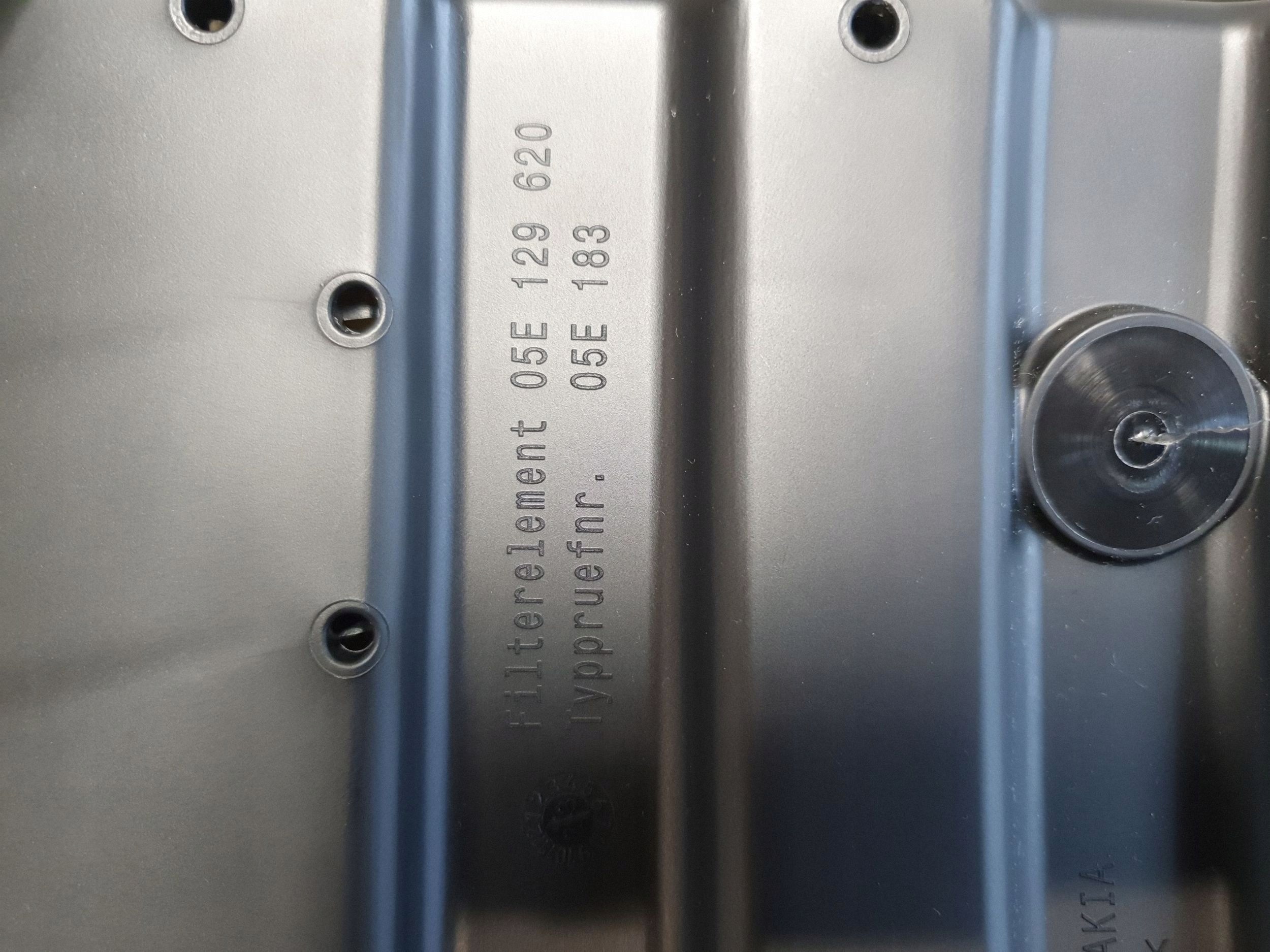 Cupra Leon IV 1.5 etsi Gehäuse filter luft 05E129607A