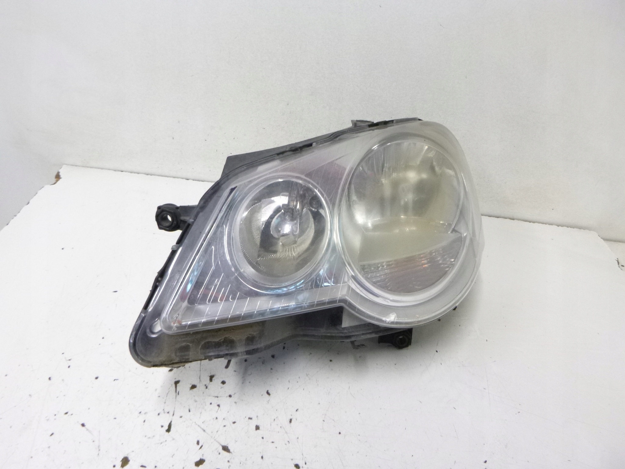 light front VW Volkswagen Polo 9N3 2008r. 6Q1941007AT