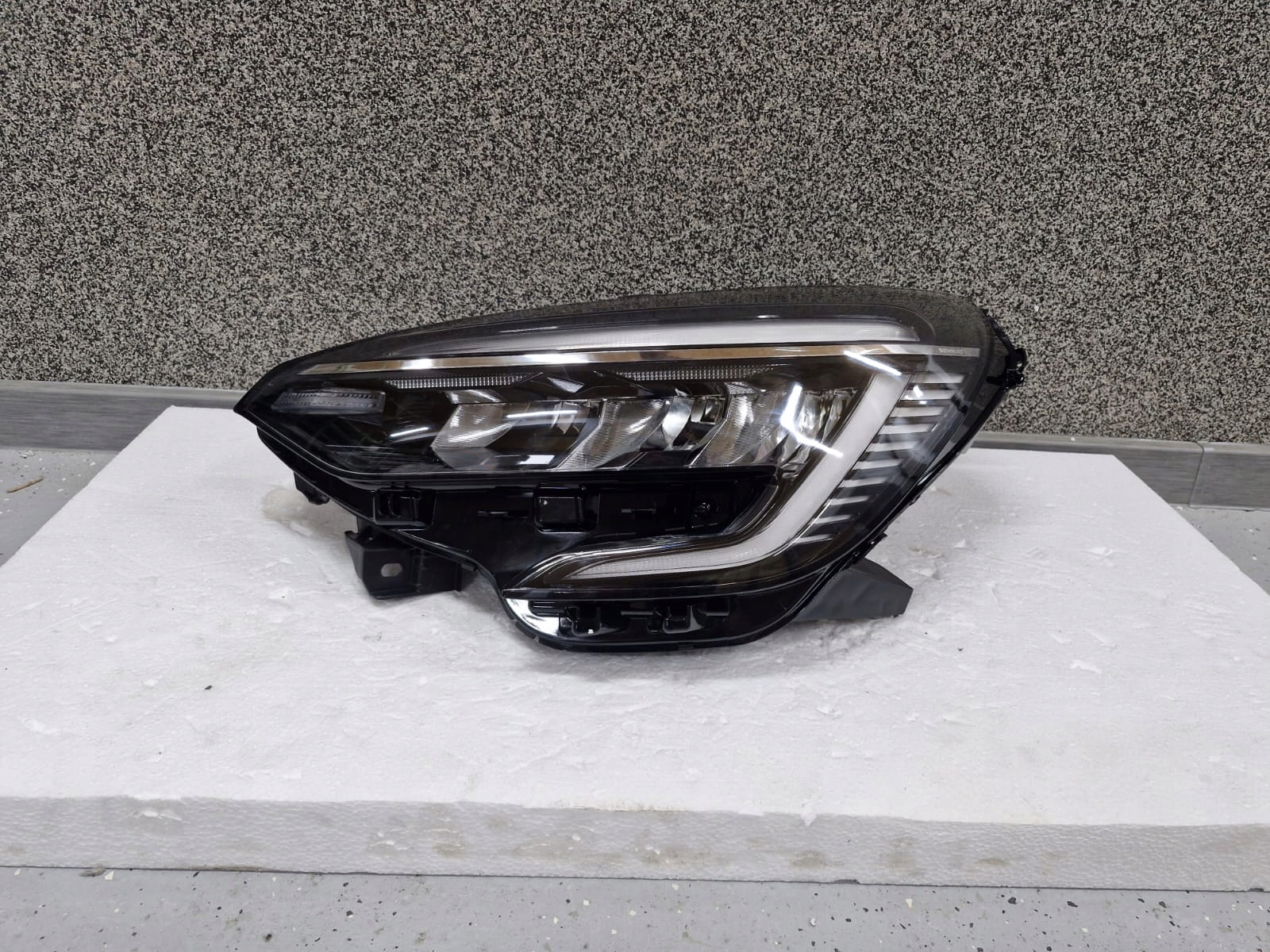 light left Renault Clio 5 Full Led black long Led Pure Vision