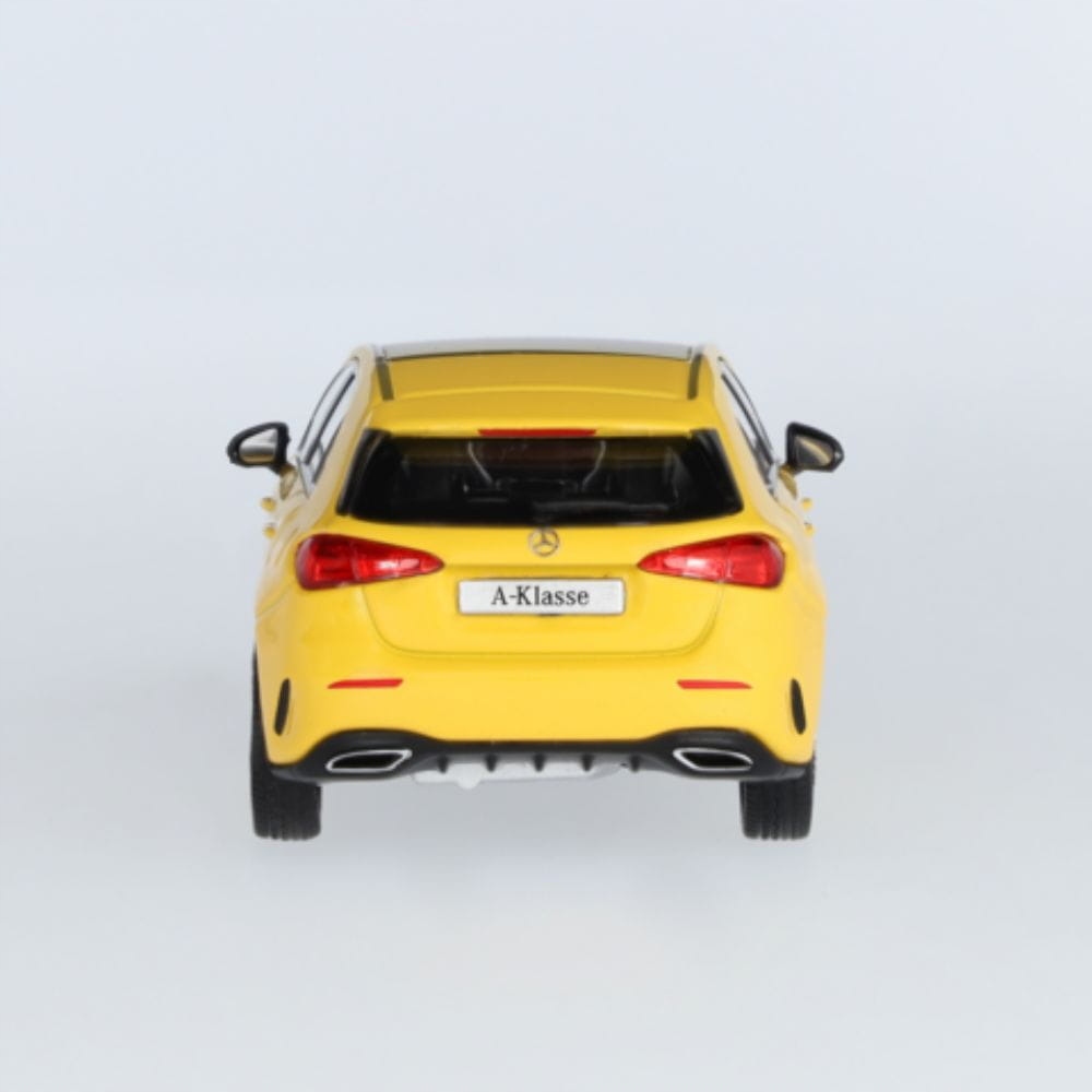 MODELIK MERCEDES-AMG A KLASA W177 B66961047 Waga produktu z opakowaniem jednostkowym 0.2 kg