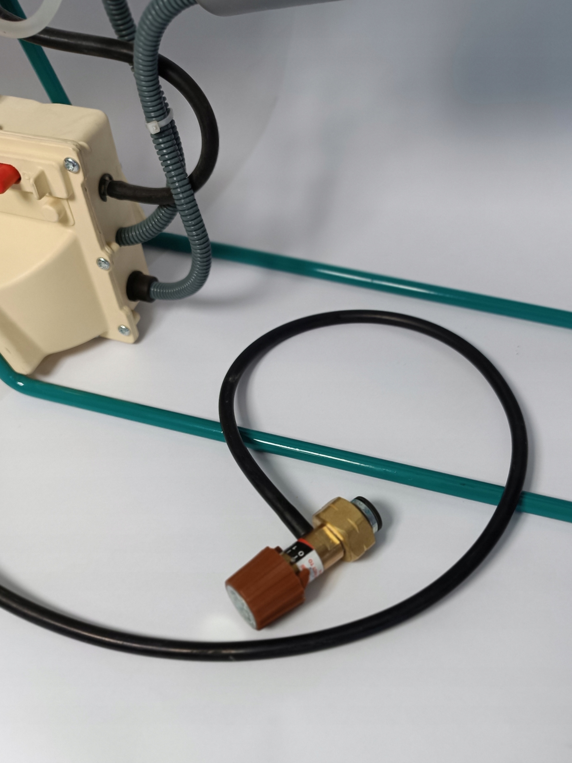 ARMATKA HUKOWA ODSTRASZACZ 130dB Marka inny