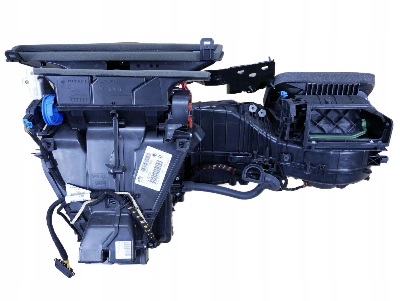 радиатор отопителя 1Q1820003AP vw SCIROCCO 1K8