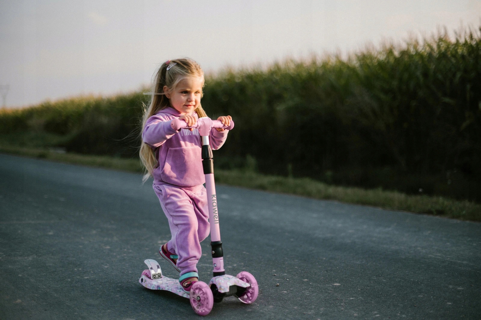 HULAJNOGA TRÓJKOŁOWA KIDWELL VENTO BALANSOWA DO 50KG SKŁADANA Kolor Różowy