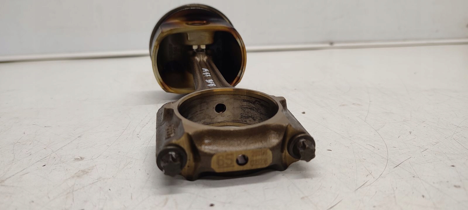 piston connecting rod Audi A4 B7 1,8T BFB