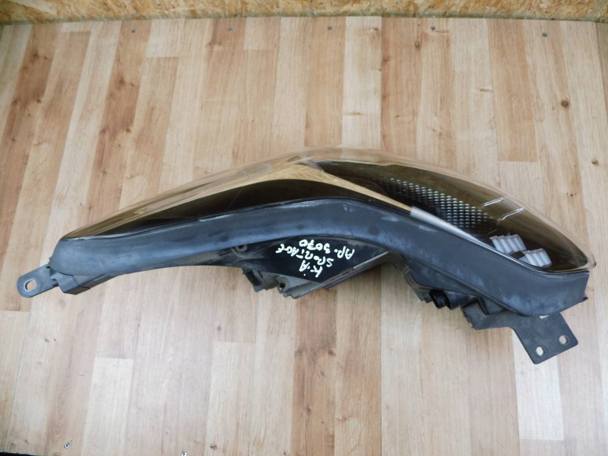 Kia Sportage IV 2018-2021 LIFT light left front front F192101200