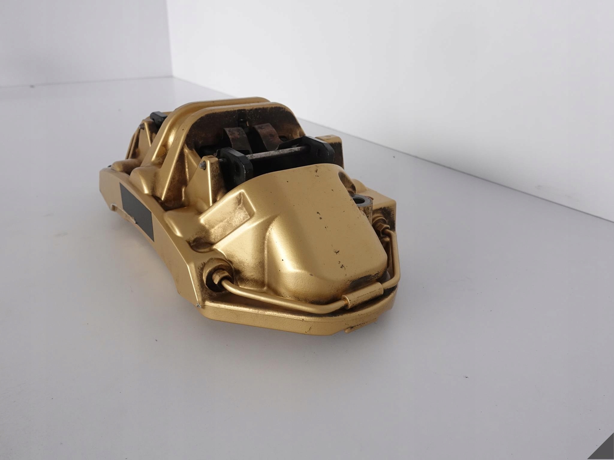 BMW M5 F90 M8 F91 GOLD ZACISK+KLOCKI LEWY PRZÓD Producent części BMW OE