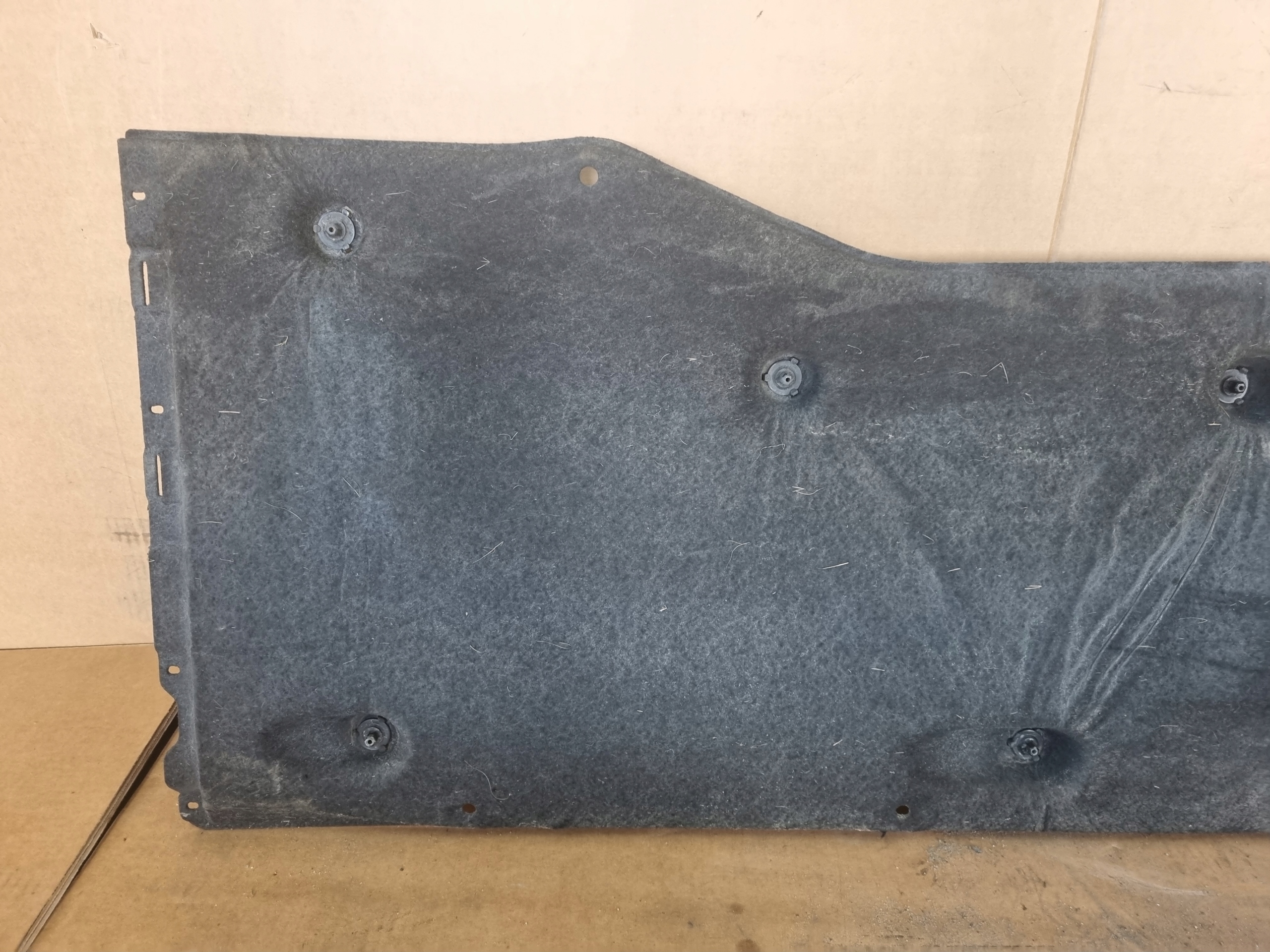 VW ARTEON OSŁONA PODWOZIA LEWA 3Q0825505B Producent części Volkswagen OE