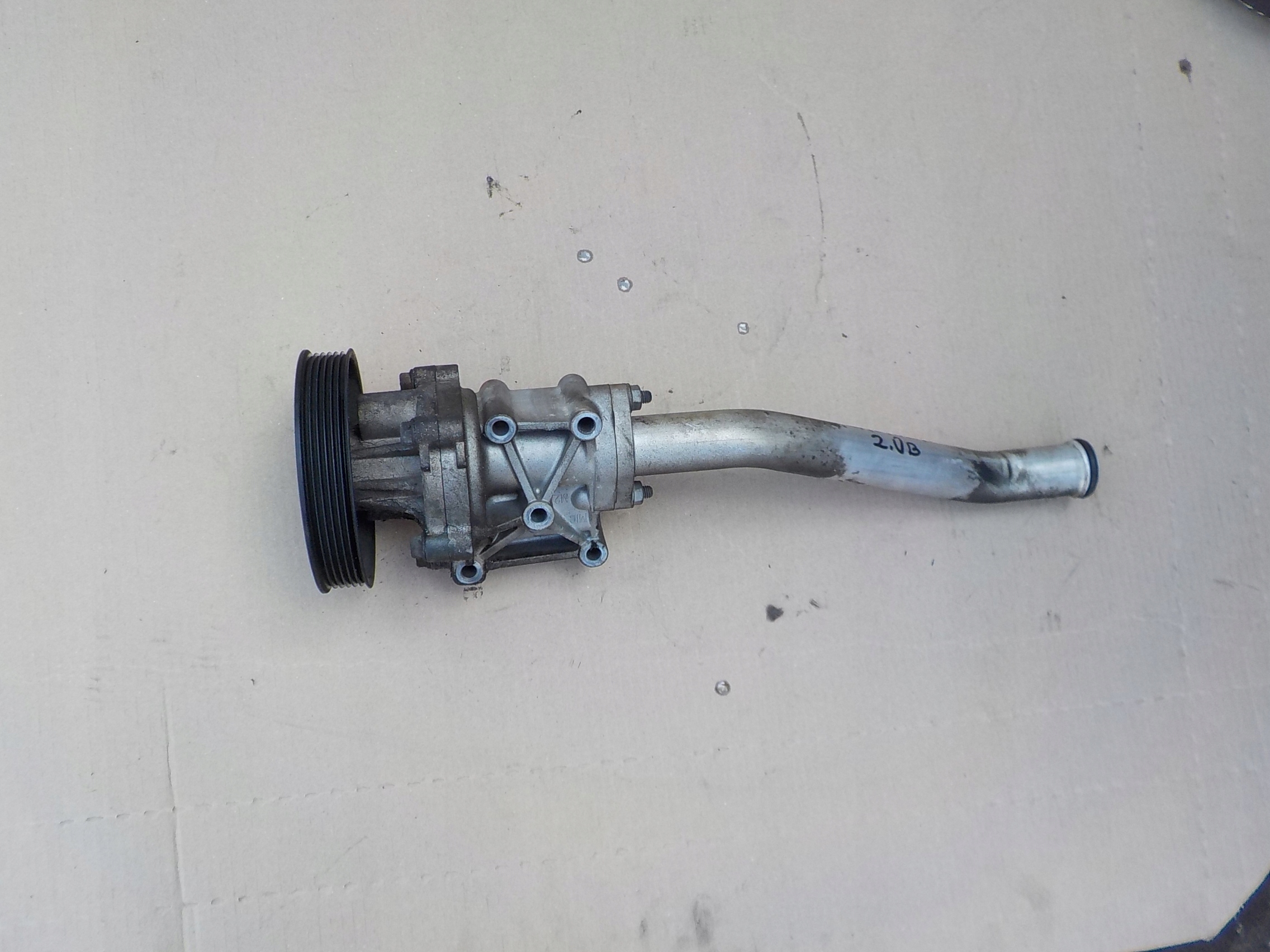 06K070014A1 - водяной насос Dodge caliber 2.0 B 2007