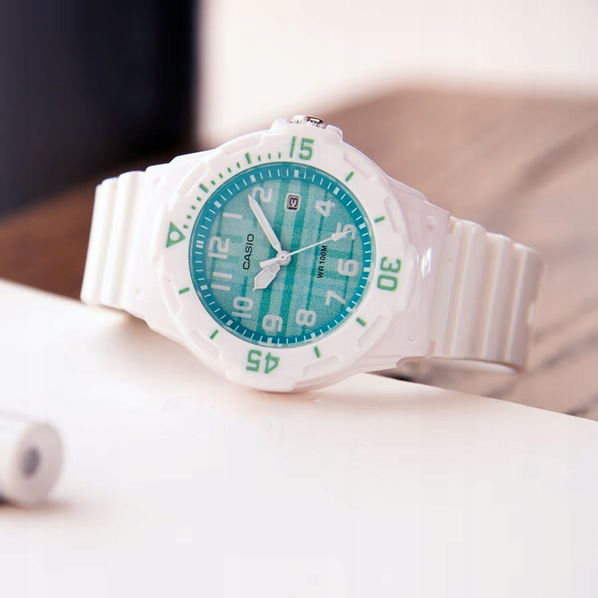 ZEGAREK DAMSKI CASIO LRW-200H 3CVDF (zd557n) Styl klasyczny