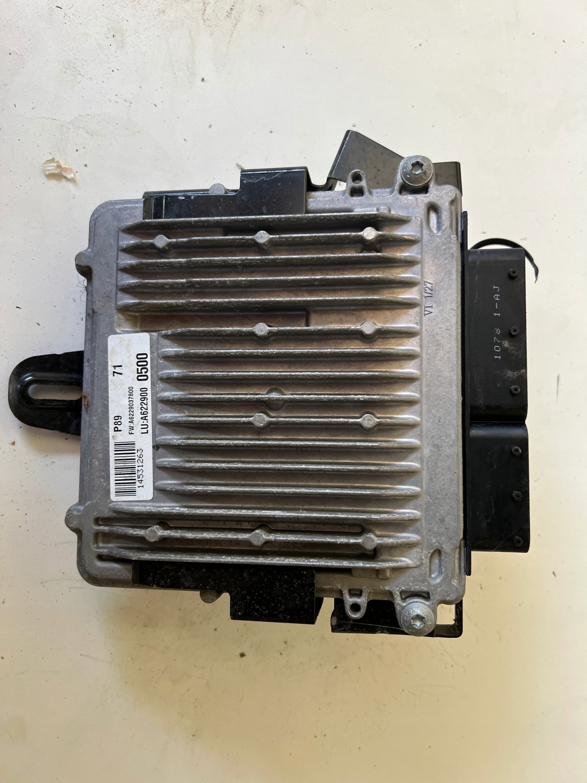 MERCEDES VITO 1.6 CDI A6229000500 A6229010100 0281031326 computer ECU