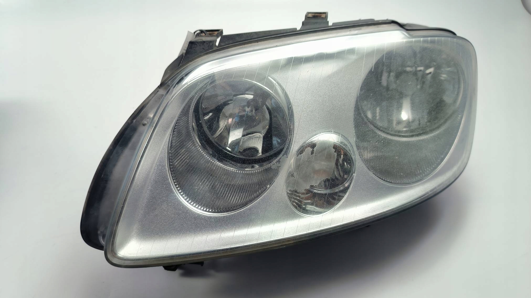 light left front EU 2K0941005B VOLKSWAGEN TOURAN and