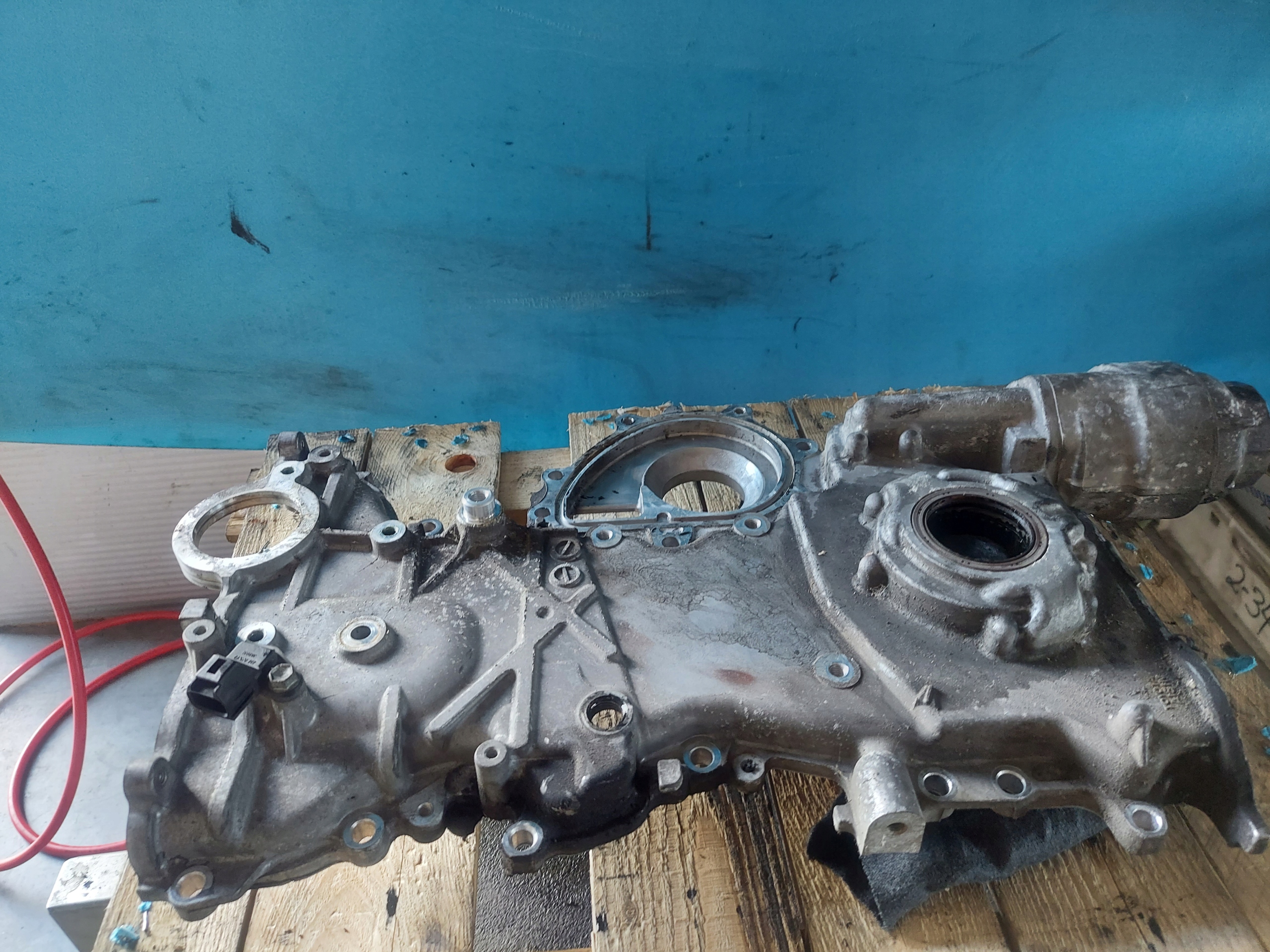 Couvercle carter distribution RAV-4, AVENSIS 2.2D4D 2AD