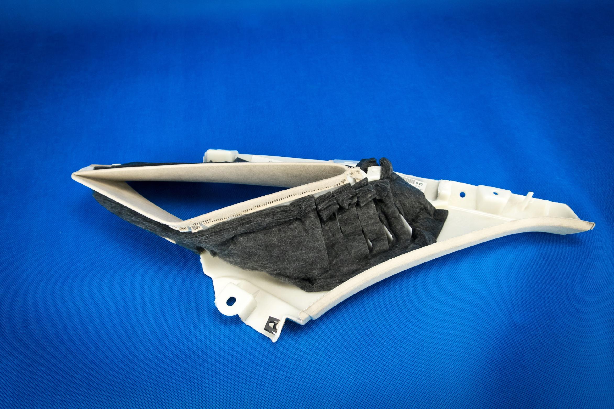 fedél kárpit slupka Audi A8 4H0867242C DG4