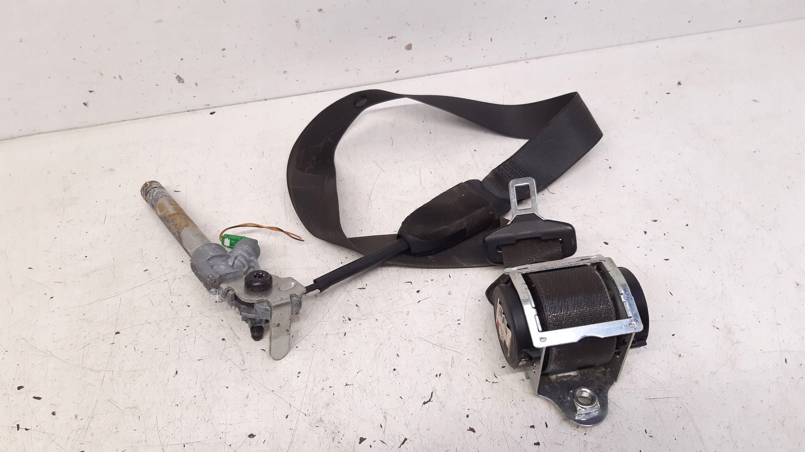 tension belt safety left front Opel Corsa D 1,2