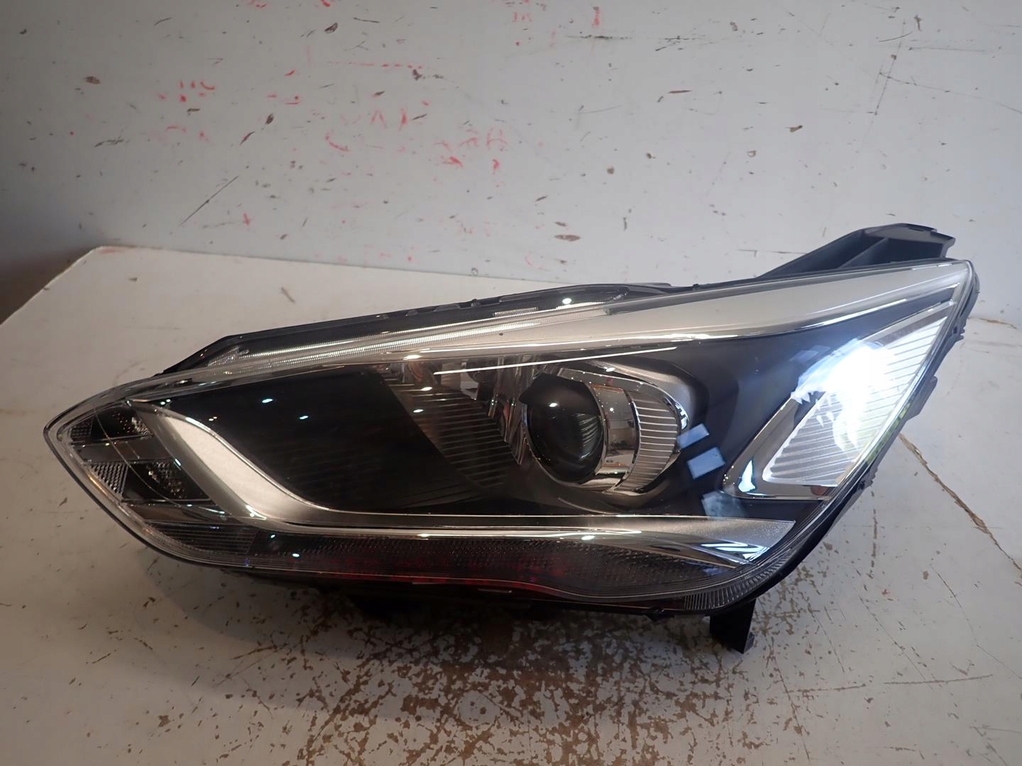 light front left FORD C-MAX MK2 LIFT 15- BI-XENON