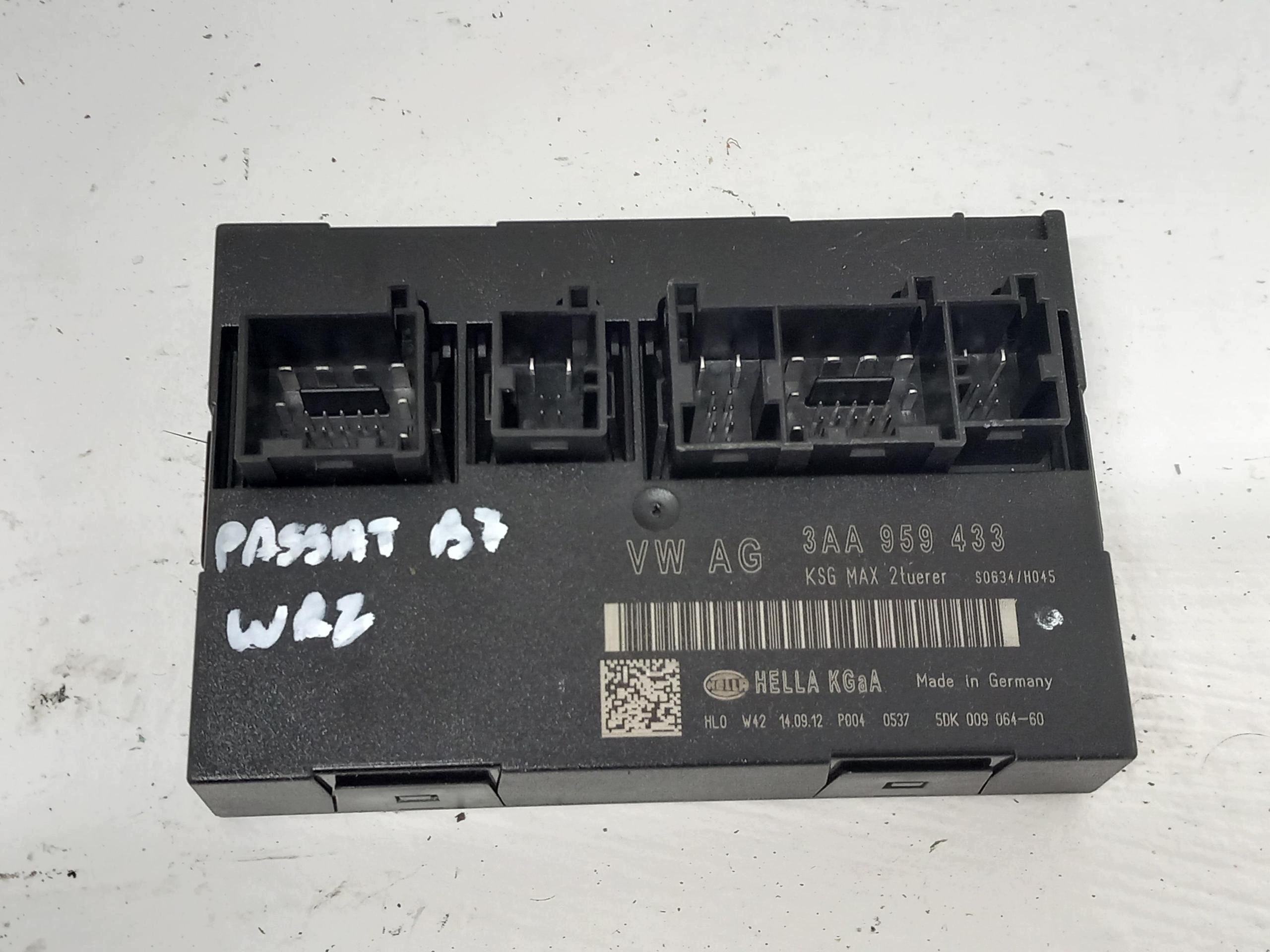 VW PASSAT B7 B6 CC module control unit KOMFORTU CENTRALNY 3AA959433 OEM