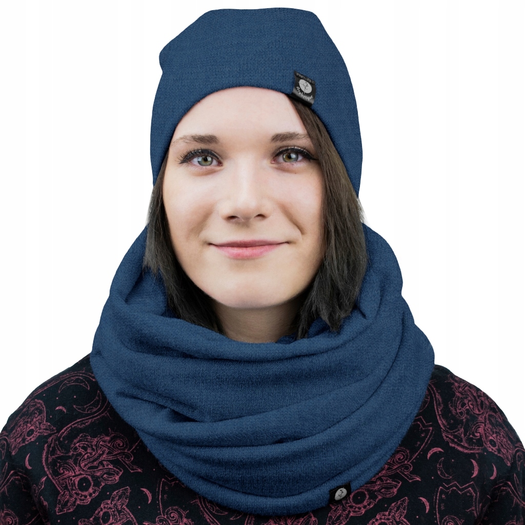 Komplet damski czapka dzianinowa i komin Płeć kobieta