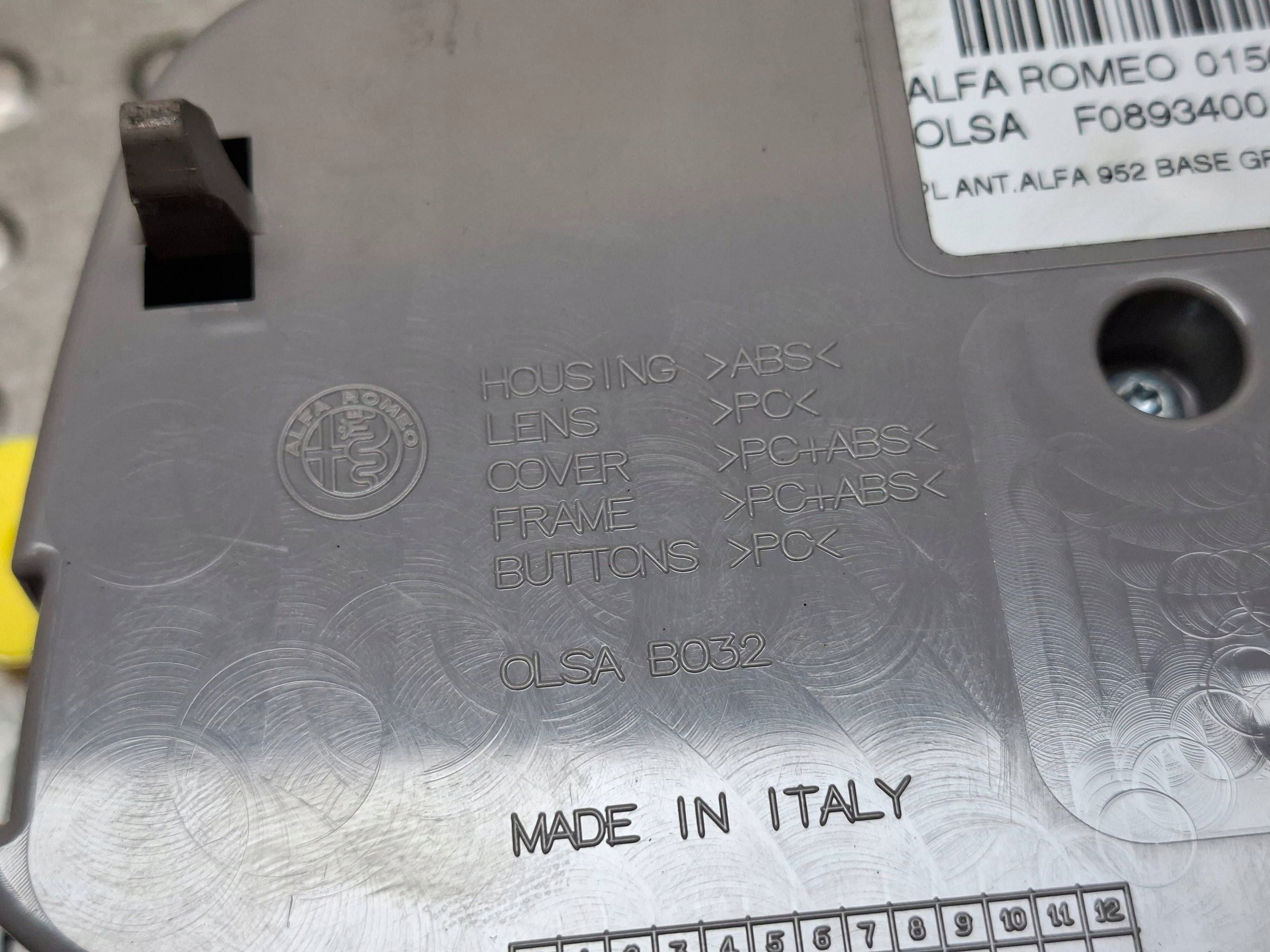 FANALE CIELO INTERNO ALFA ROMEO GIULIA 16- 1561305430