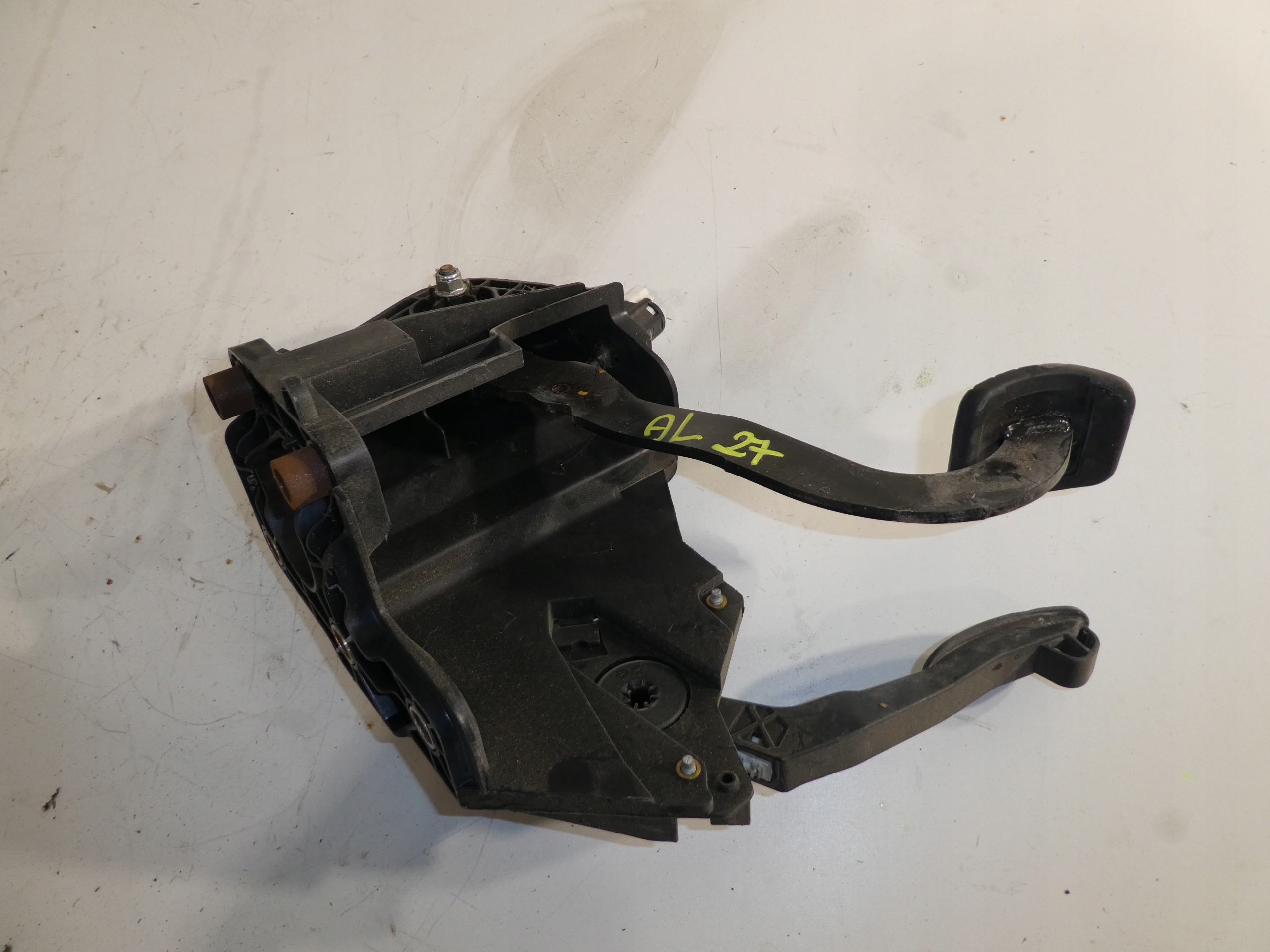 RENAULT MASTER III PEDAL pedals 180101626R