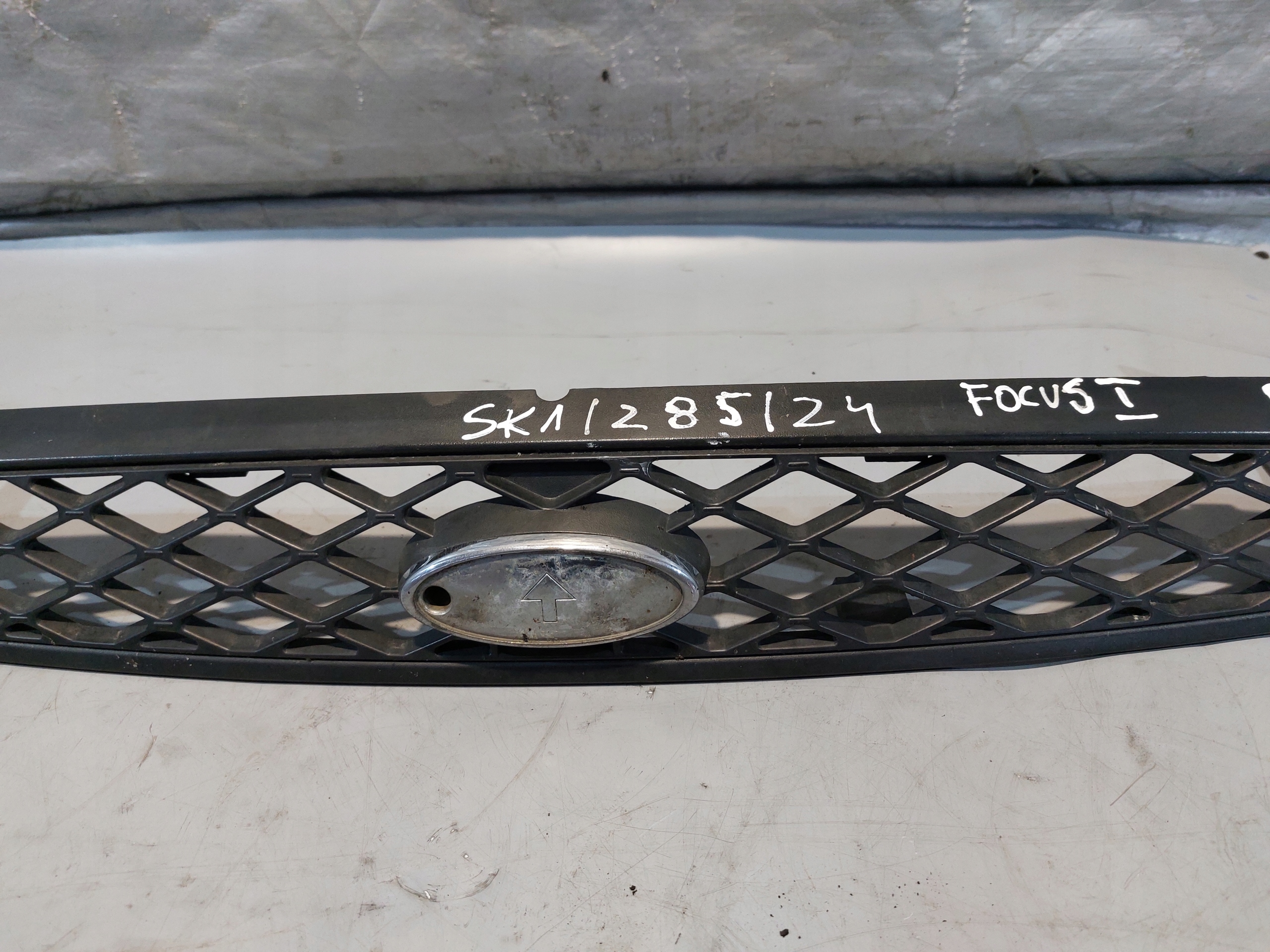 grill grille radiator FORD FOCUS MKI FL