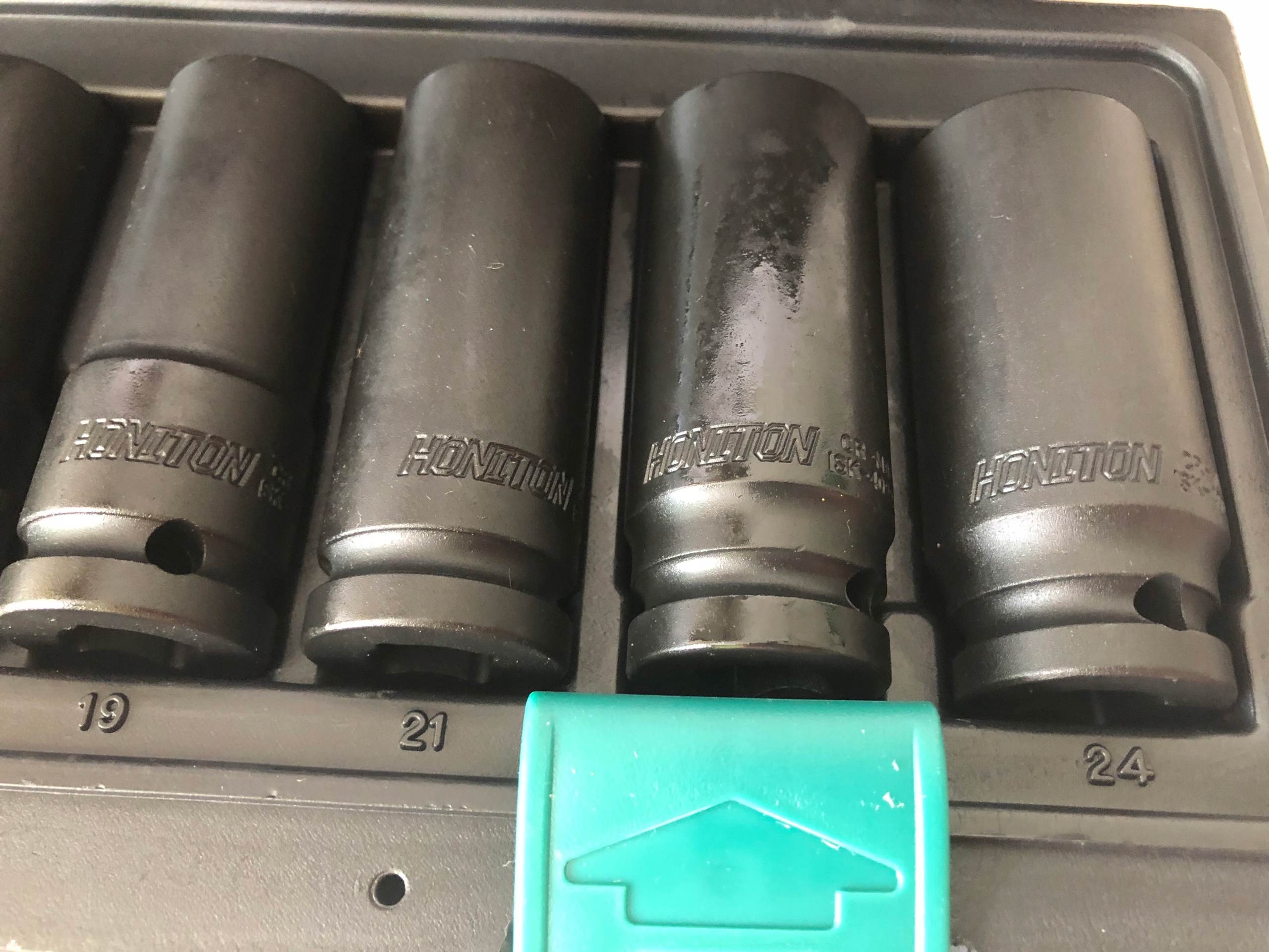 HONITON Zestaw nasadek udarowych 10 24 mm 1 2 Mark Honiton