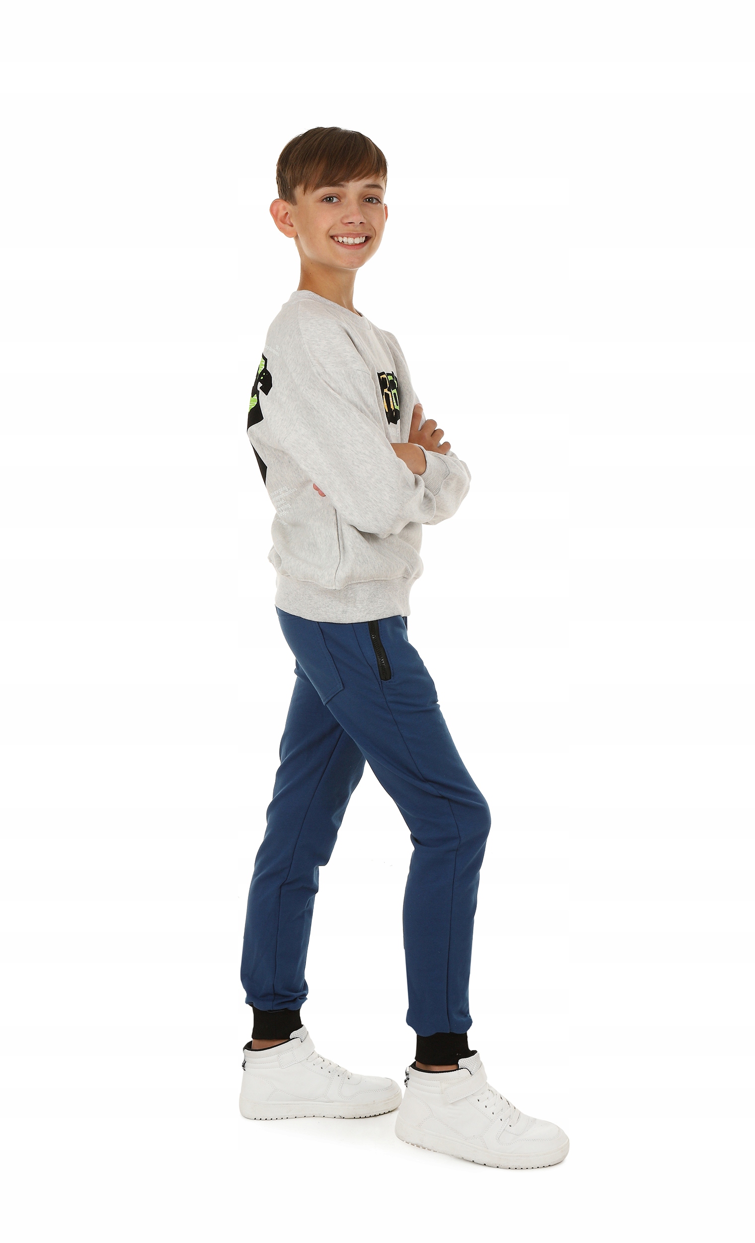 Spodnie dresowe dla chłopca - 158 JEANSOWY Kolor niebieski