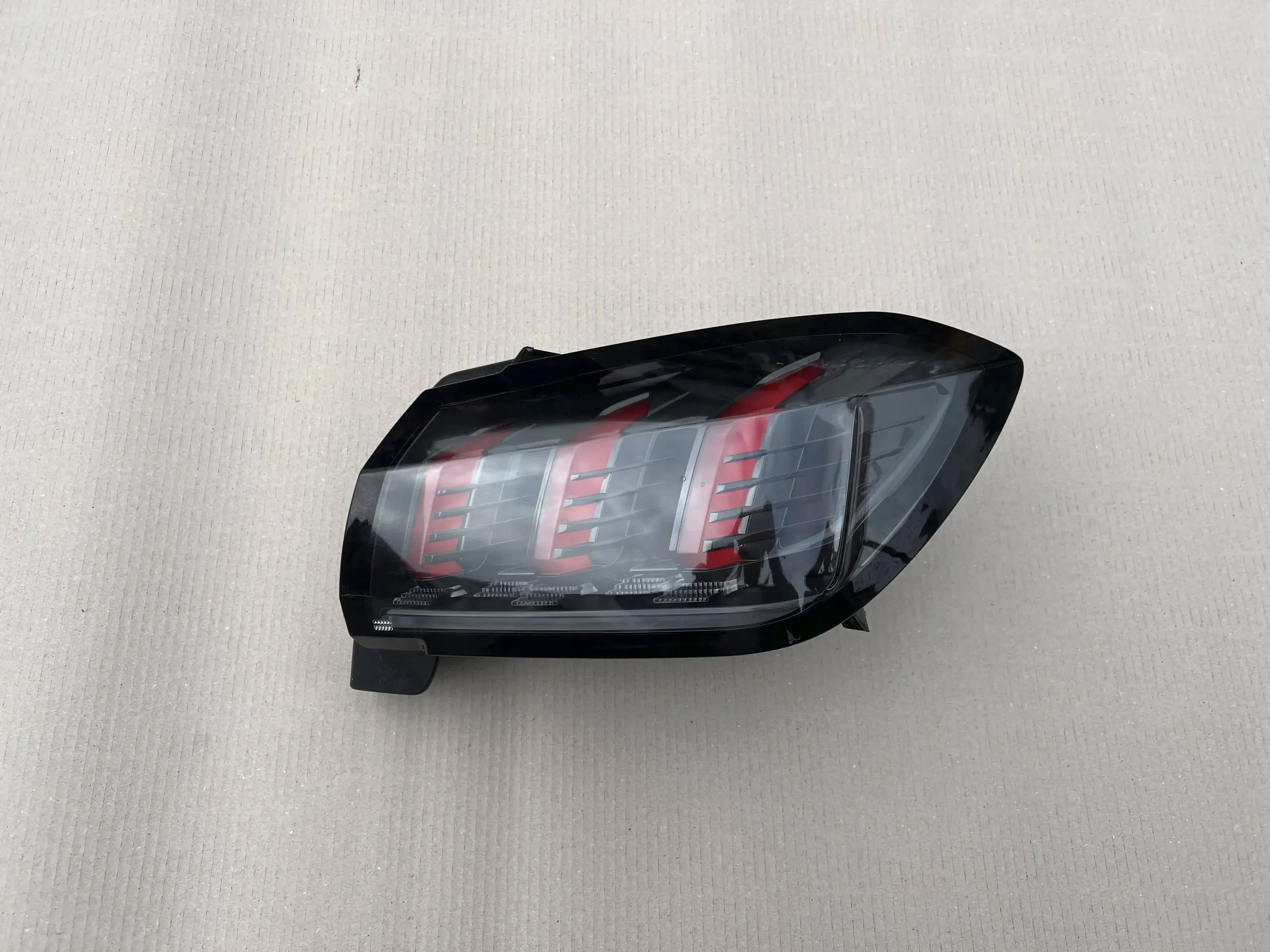 Peugeot 208 I Rückleuchte 9823216680 Rearlamp - Thumbnail 1