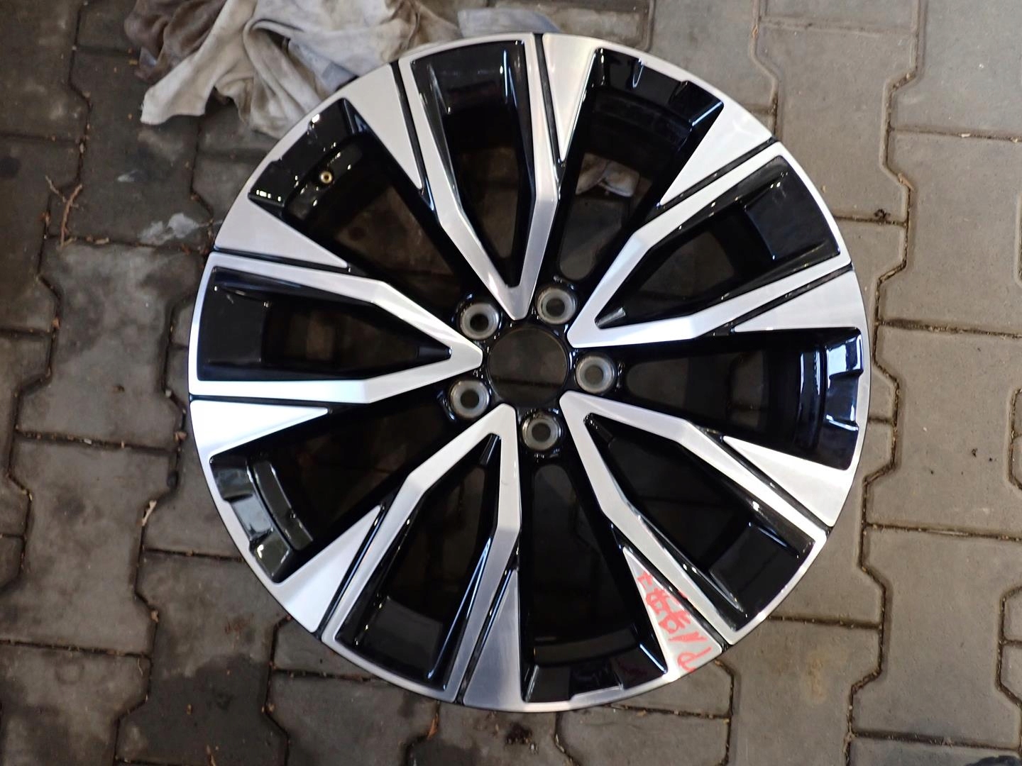 disk disk VOLVO 5x108 ET50 7,5J 19" 32243399