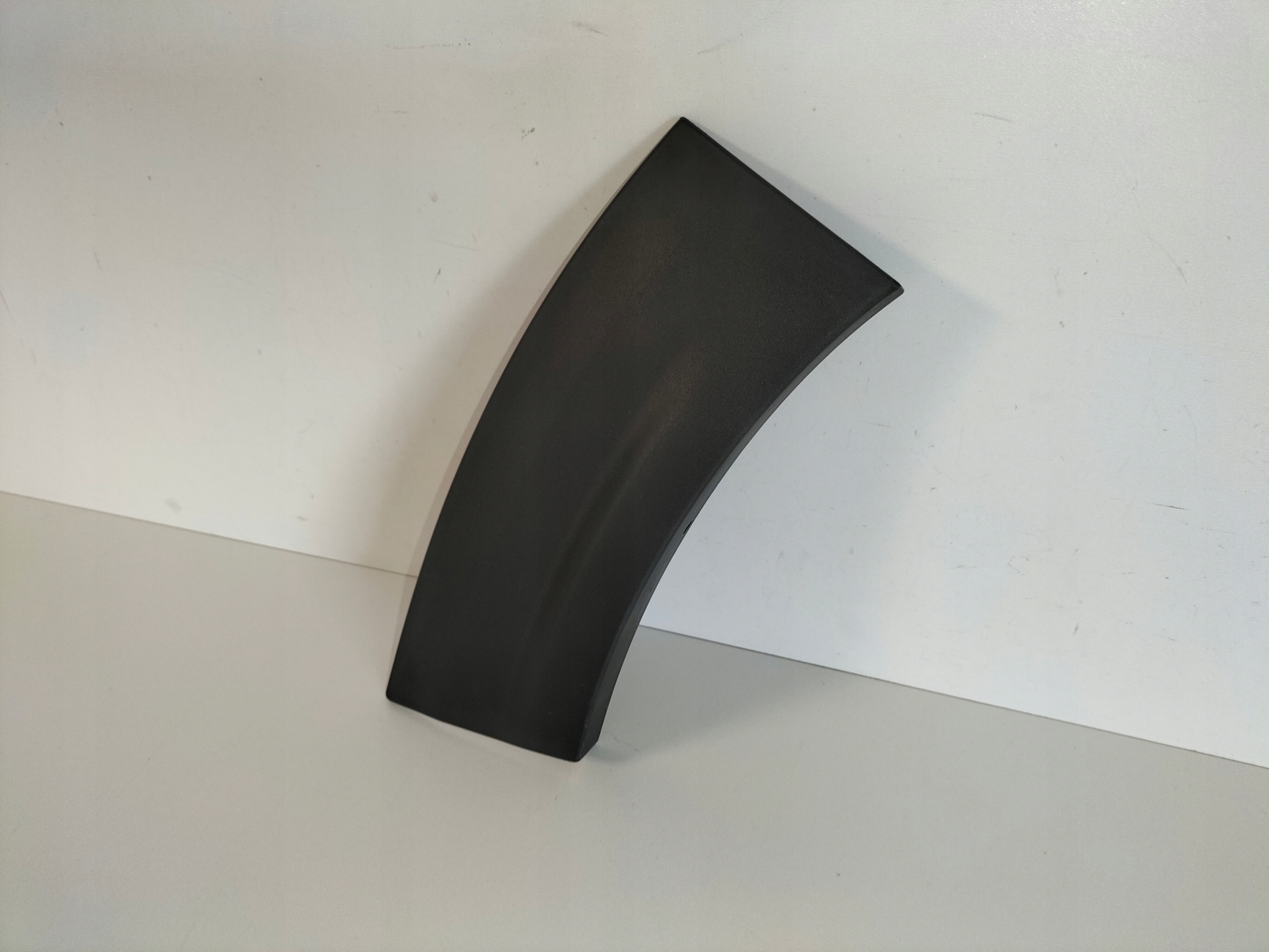 cap moulding of a bumper rear part right DACIA DUSTER II 17
