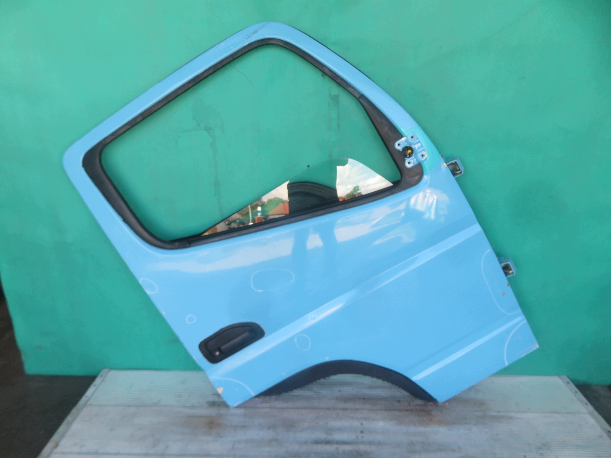 door right front NISSAN CABSTAR 20R