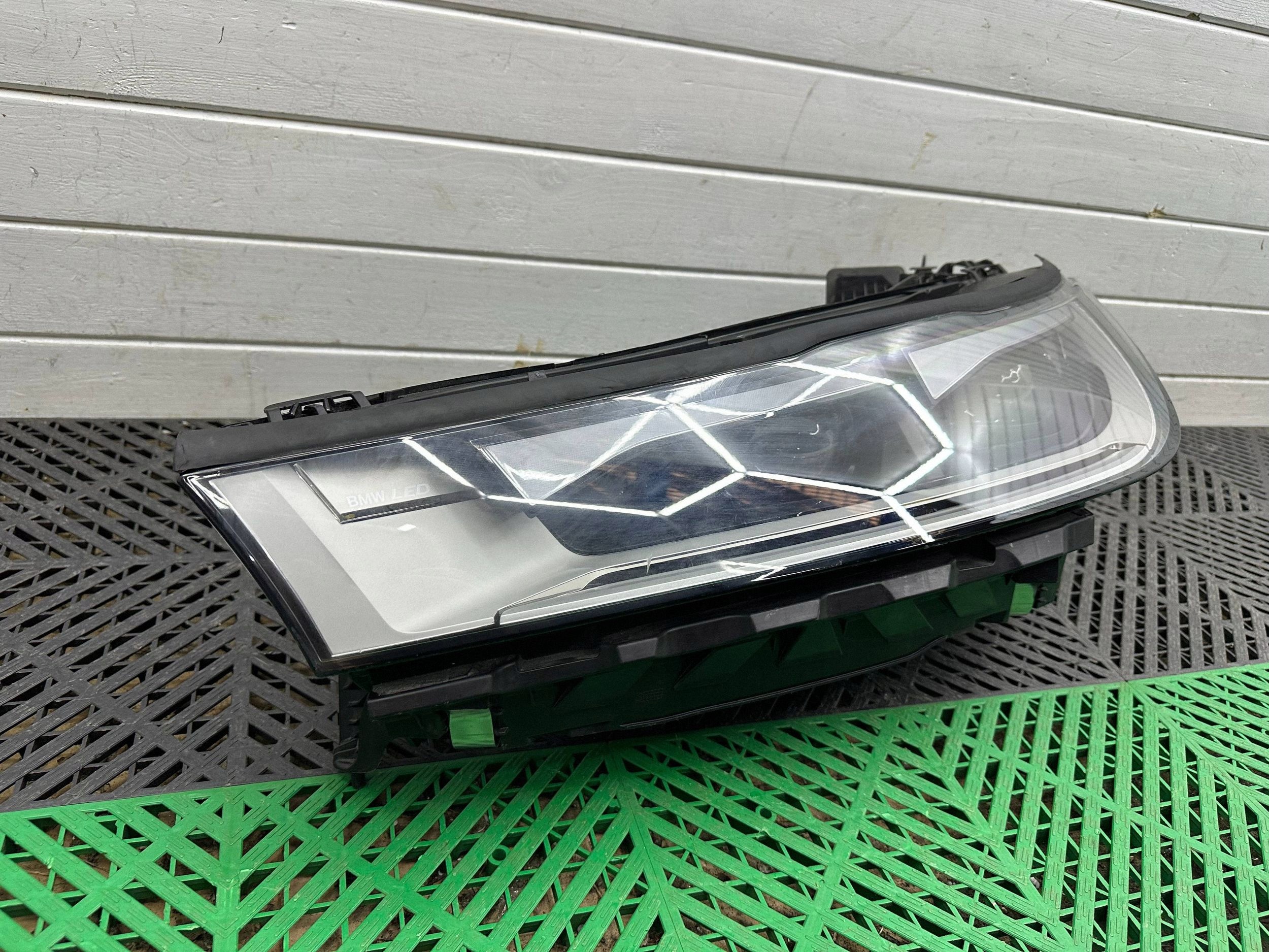 light front side left BMW iX i20 5A3CE91