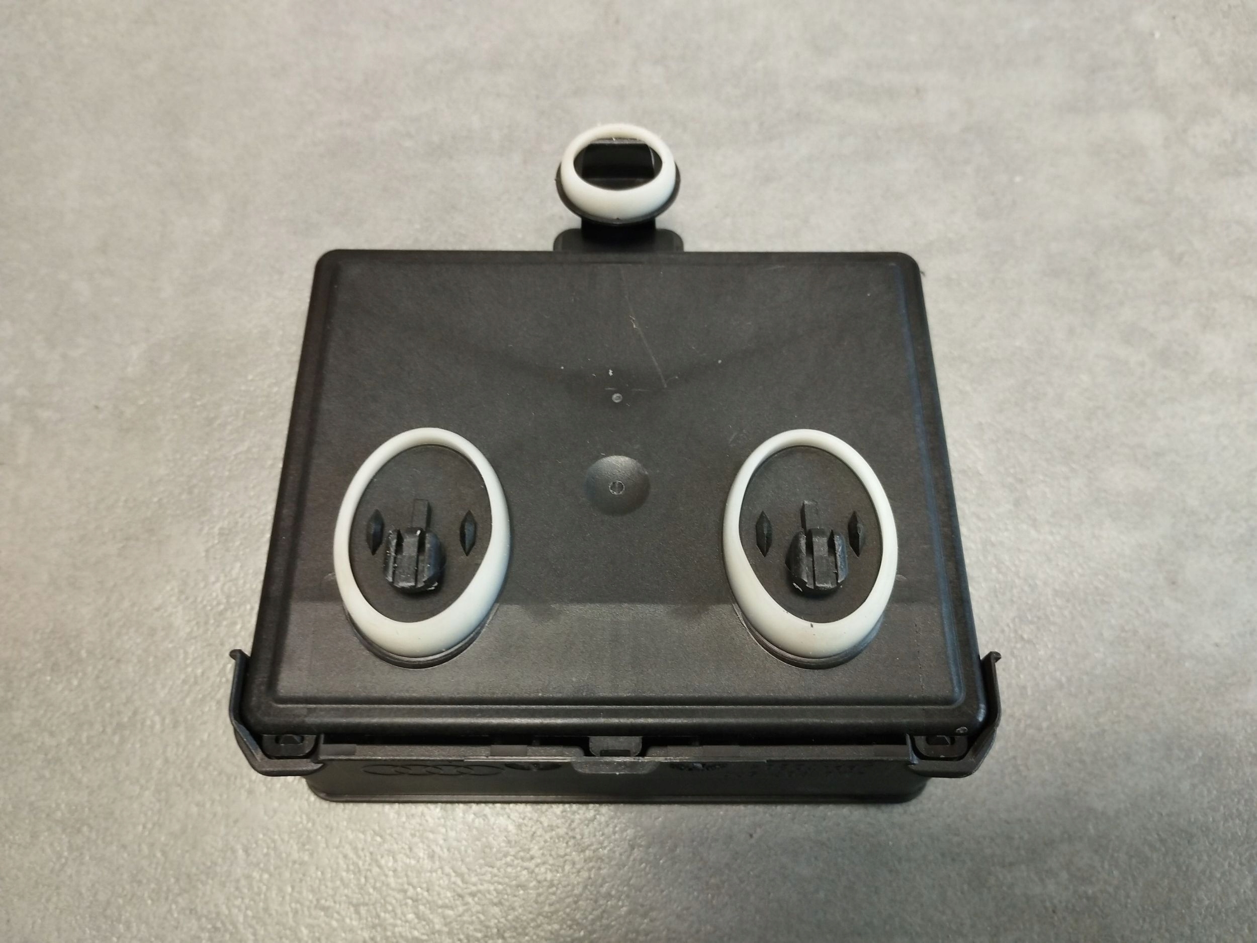 Audi A5 B10 modul dvere pravý predok 85E959592A