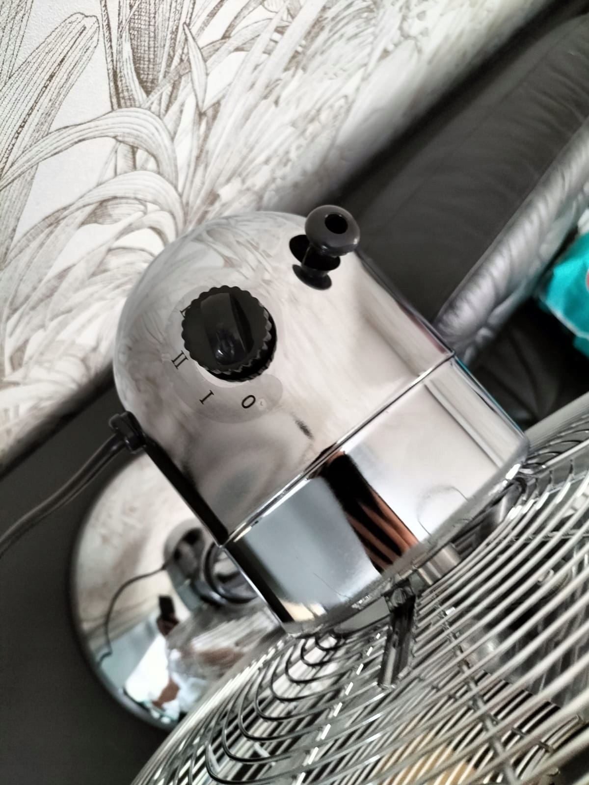 WENTYLATOR BIURKOWY WIATRAK STOJĄCY CICHY MOCNY ŚREDNICA ŚMIGŁA 30cm Model WENTYLATOR BIURKOWY ZL-913