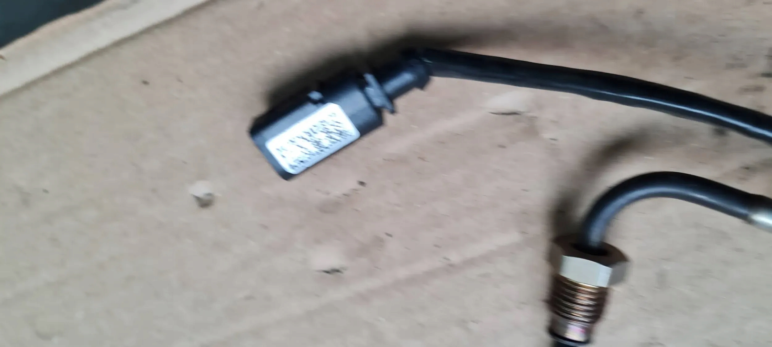 A4 B9 8W SENSOR TEMPERATURY GASE 2.0 TDI 8W0906088Q Q5 80A 8W A5