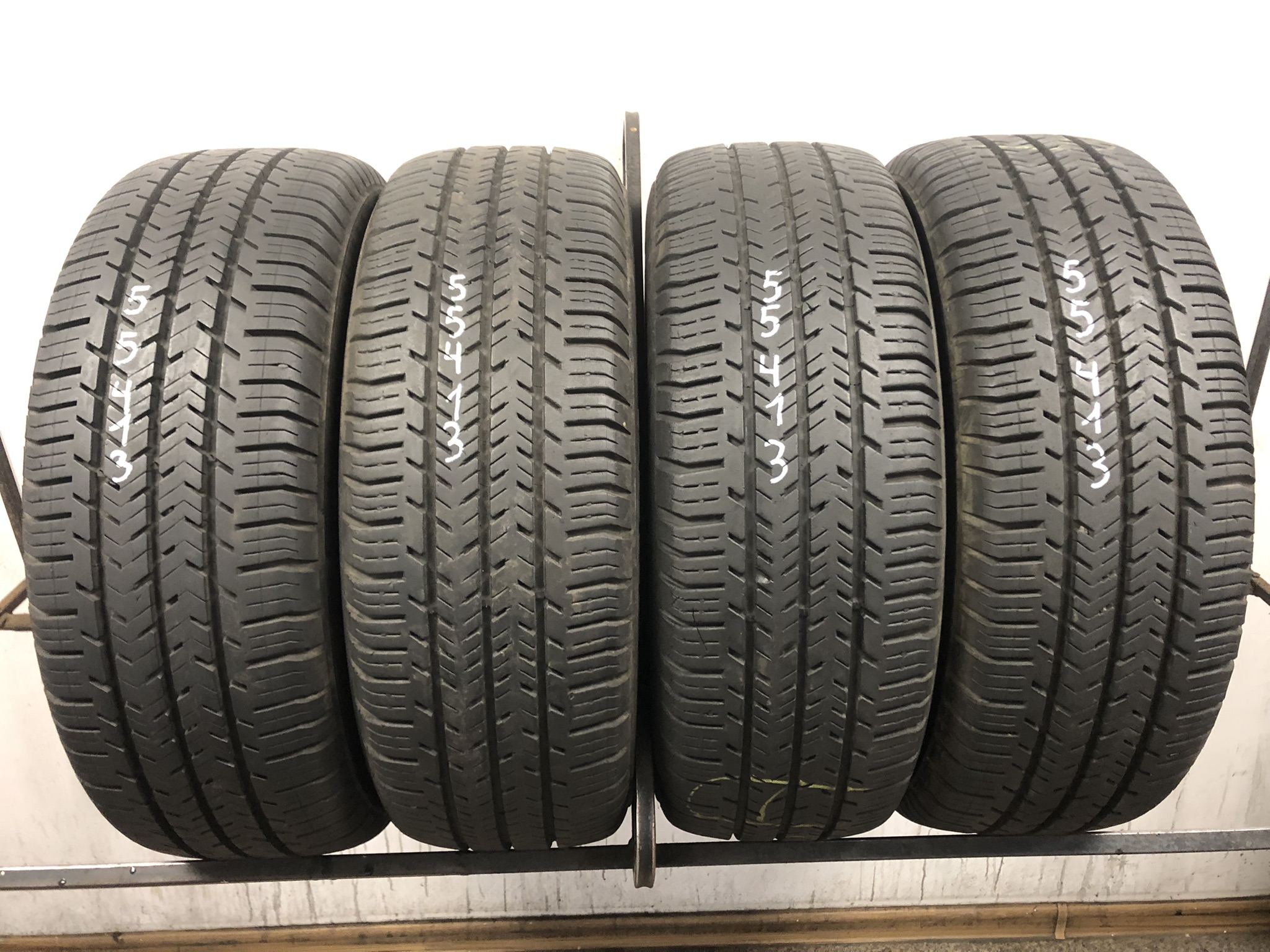 MICHELIN AGILIS 51 215/65/15C (55413)