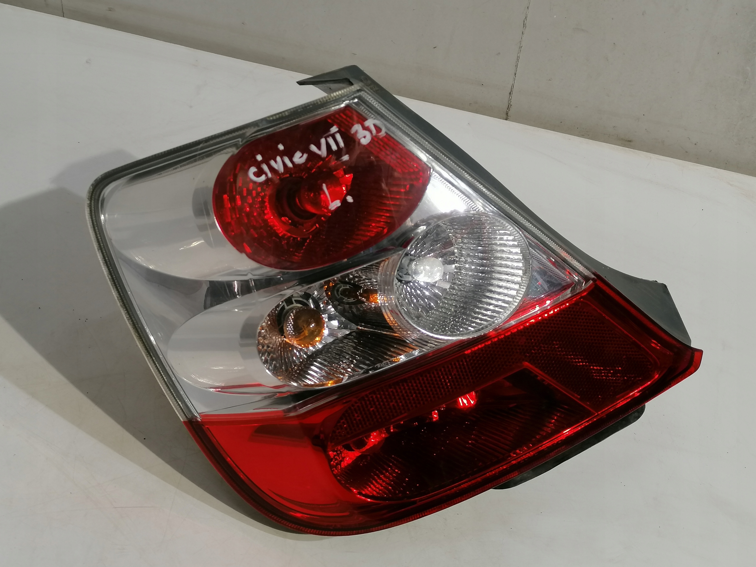 Honda Civic VII 7 3D HB light left rear part rear