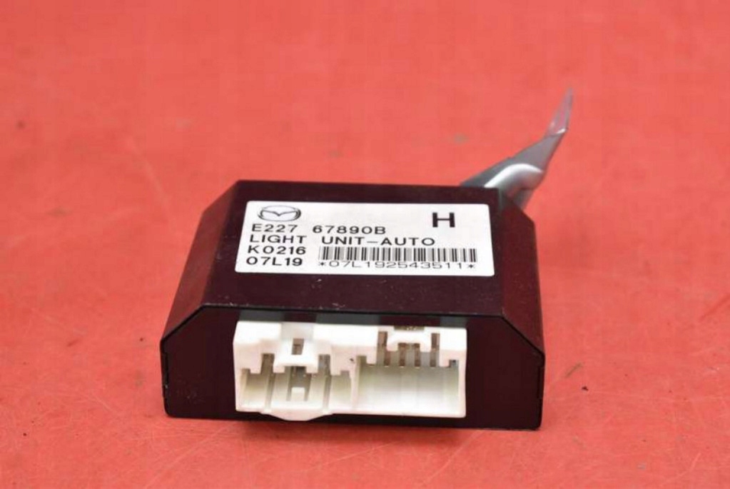 Centralina modulo luci E22767890B MAZDA CX-7 06-09