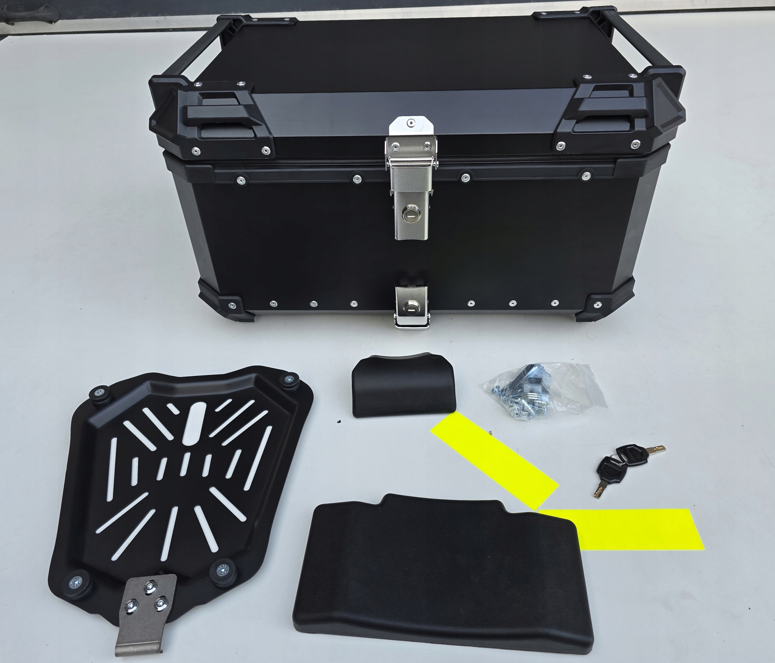 Centrálny Aluminiový Kufer 65L Bmw Yamaha Honda Suzuki Kawasaki