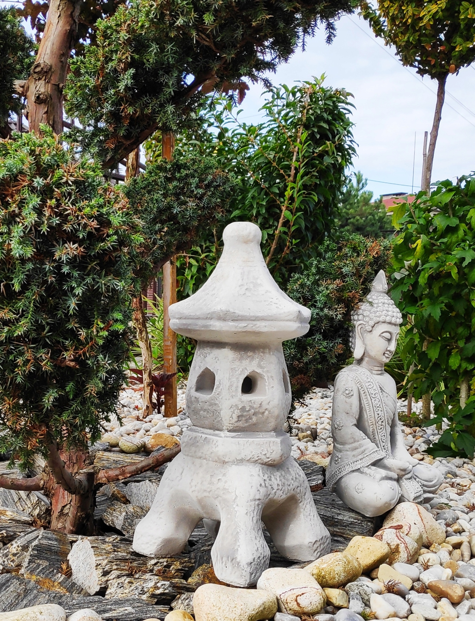 Pagoda Seiganto-ji zahradní ozdoba lampa z betonu architektonického typu
