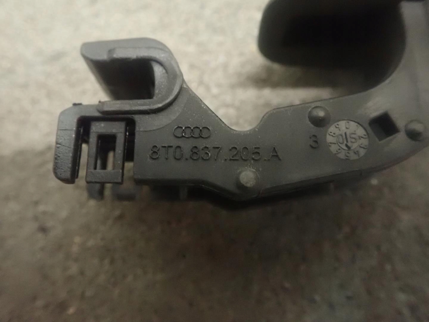 handle exterior left AUDI A4 B8 A5 2008